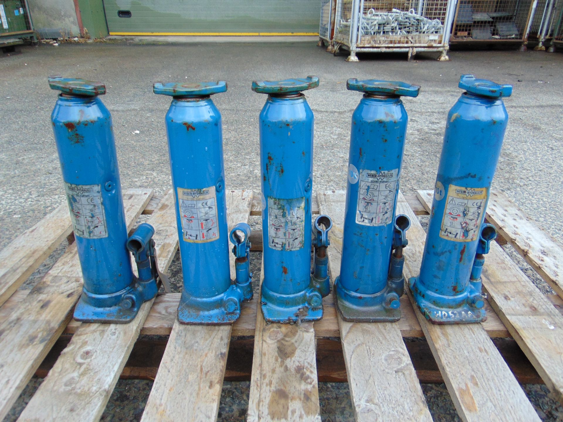 Q 5 Weber 10 Tonne Hydraulic Jacks