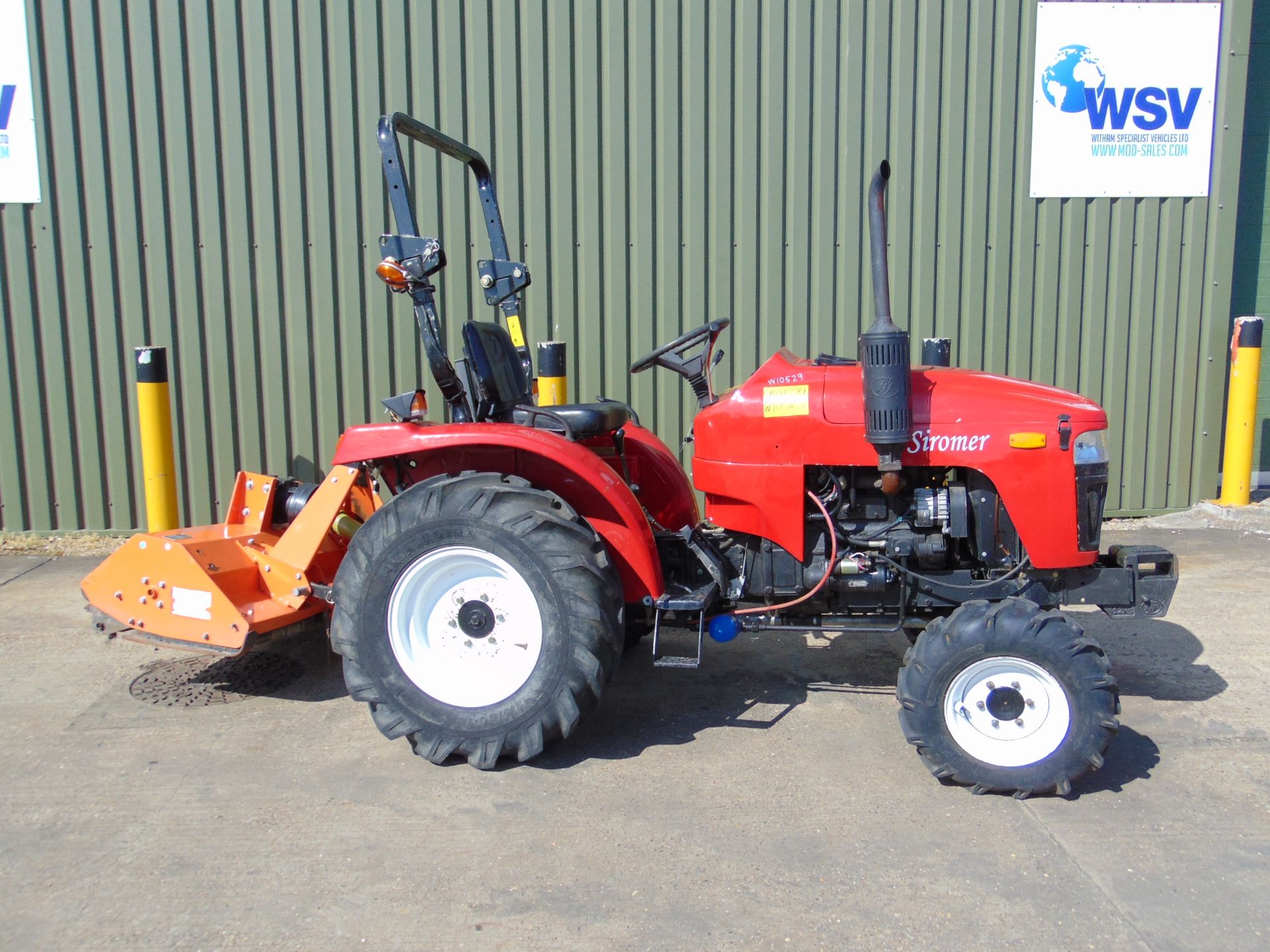 Siromer 204S 4WD Tractor c/w PTO driven Flail Mower ONLY 4 Hours!