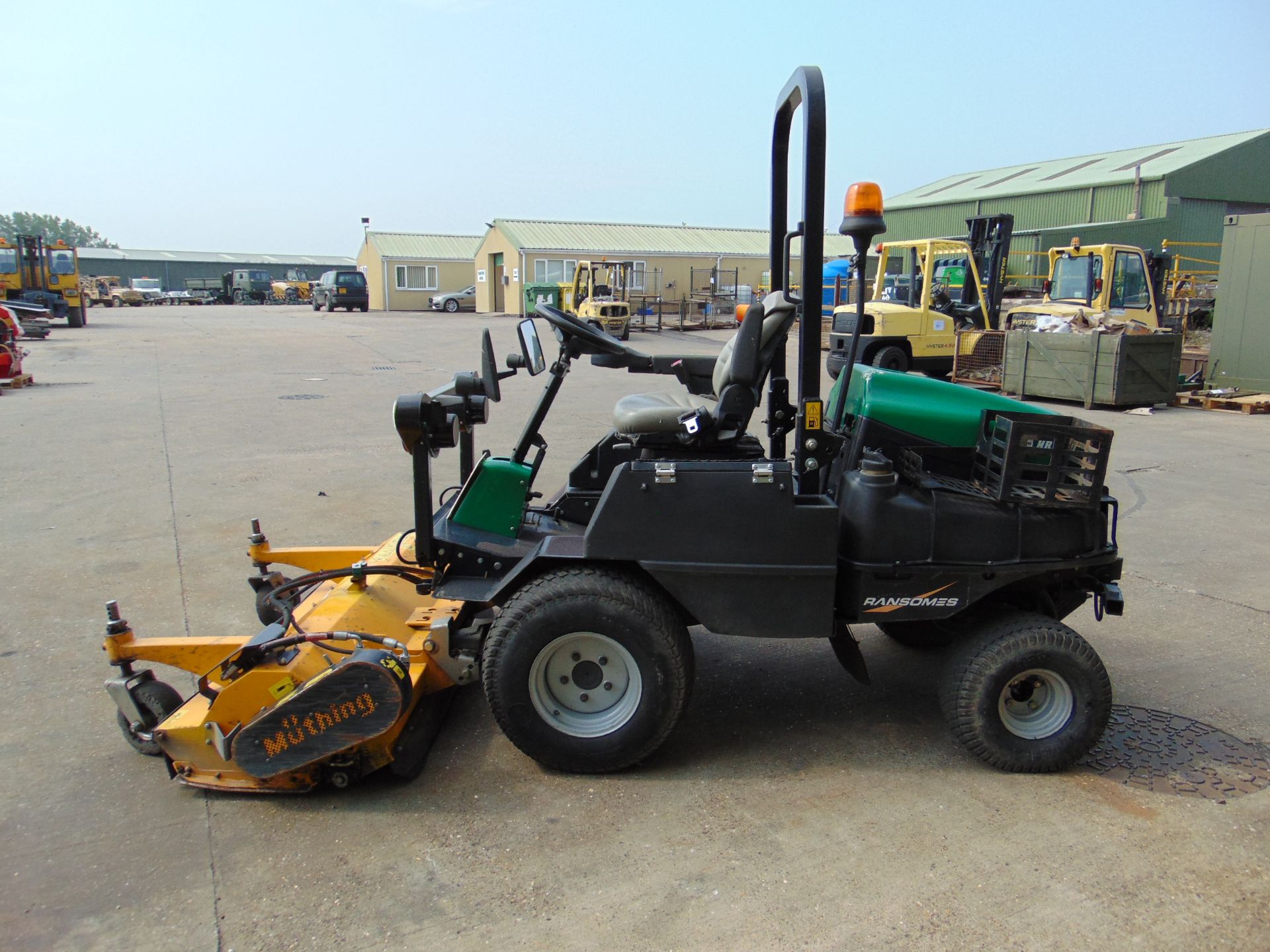 2014 Ransomes HR300 C/W Muthing Outfront Flail Mower ONLY 3,489 Hours! - Image 6 of 22