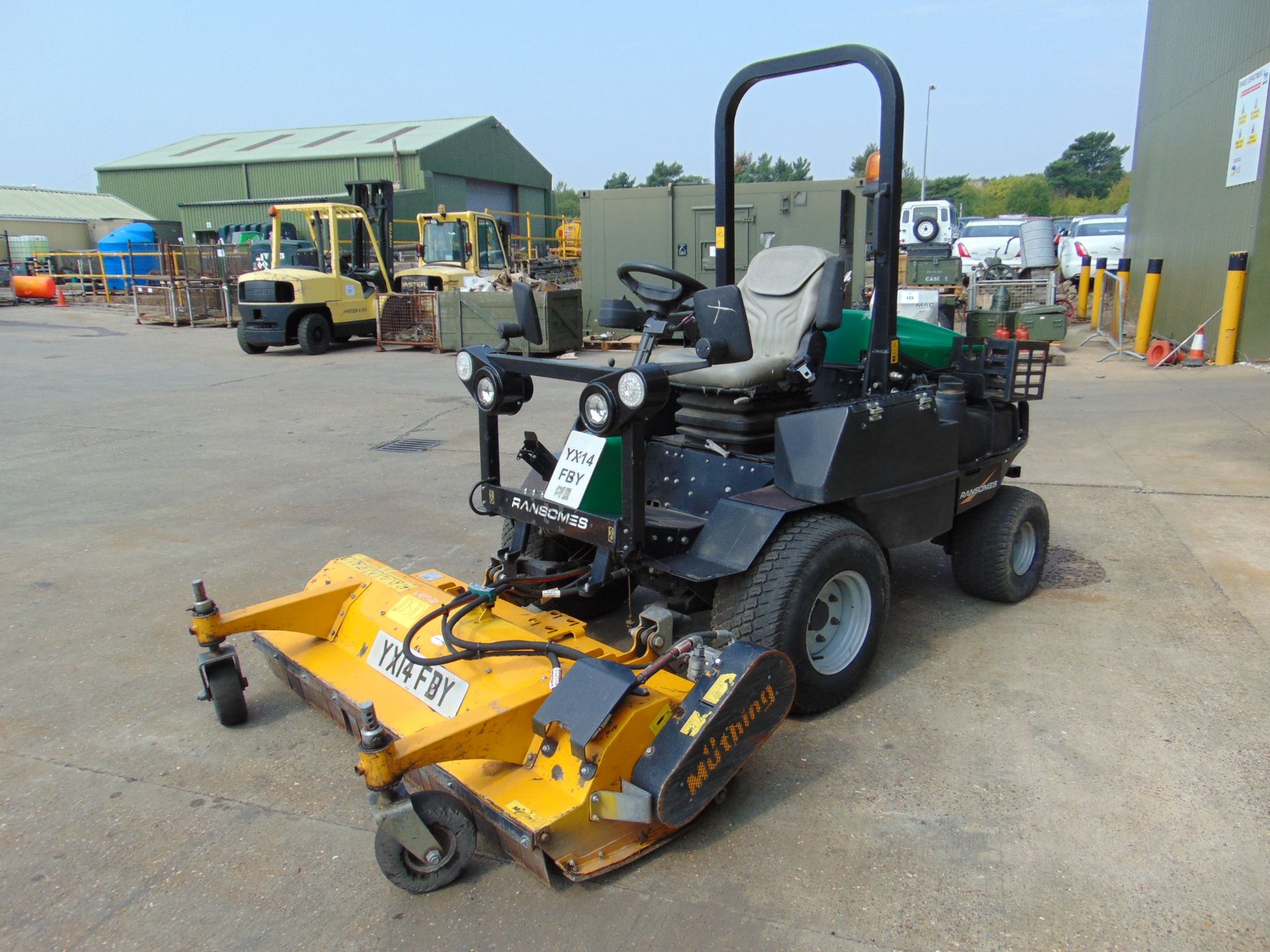 2014 Ransomes HR300 C/W Muthing Outfront Flail Mower ONLY 3,489 Hours! - Image 5 of 22