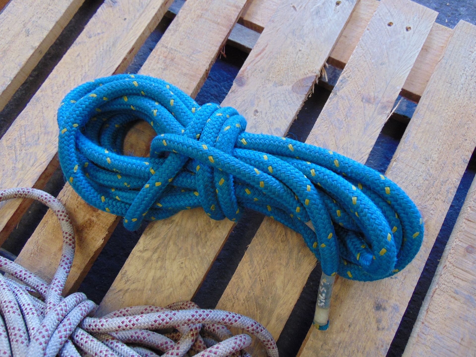 Qty 3 x High Quality Climbing Ropes - Image 4 of 4