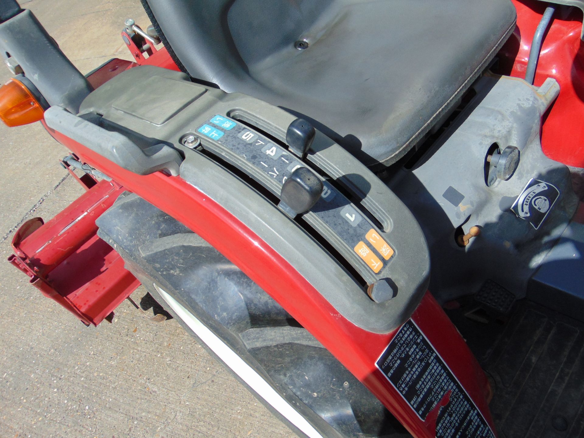 HONDA TX 150 COMPACT TRACTOR C/W ROTAVATOR 4x4 DIESEL - 597 HOURS. - Image 10 of 16
