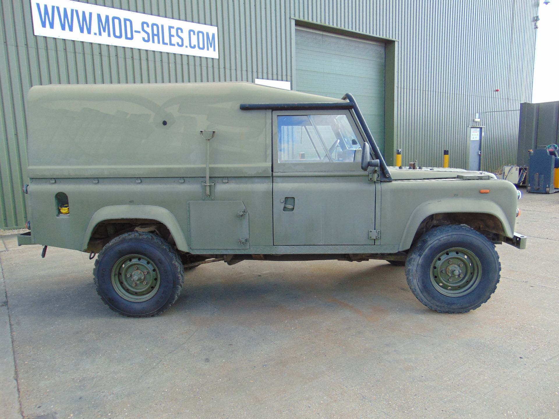 Land Rover 110 RHD Tithonus hardtop - Image 6 of 29