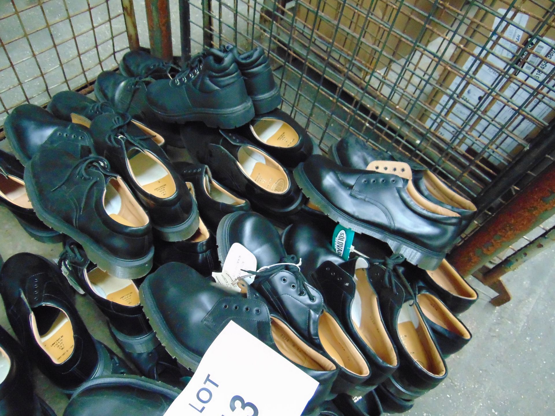 Approx 30 x UNISSUED Safety Shoes Mixed Sizes - Image 3 of 6