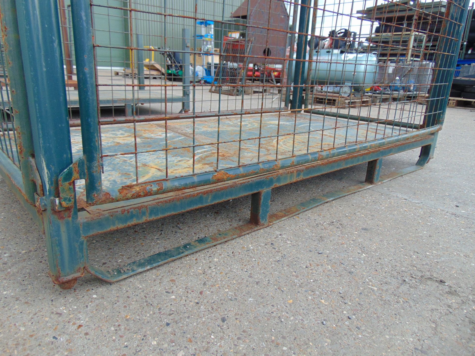 Heavy Duty Metal Stackable Stillage / Post Pallet - Image 2 of 3