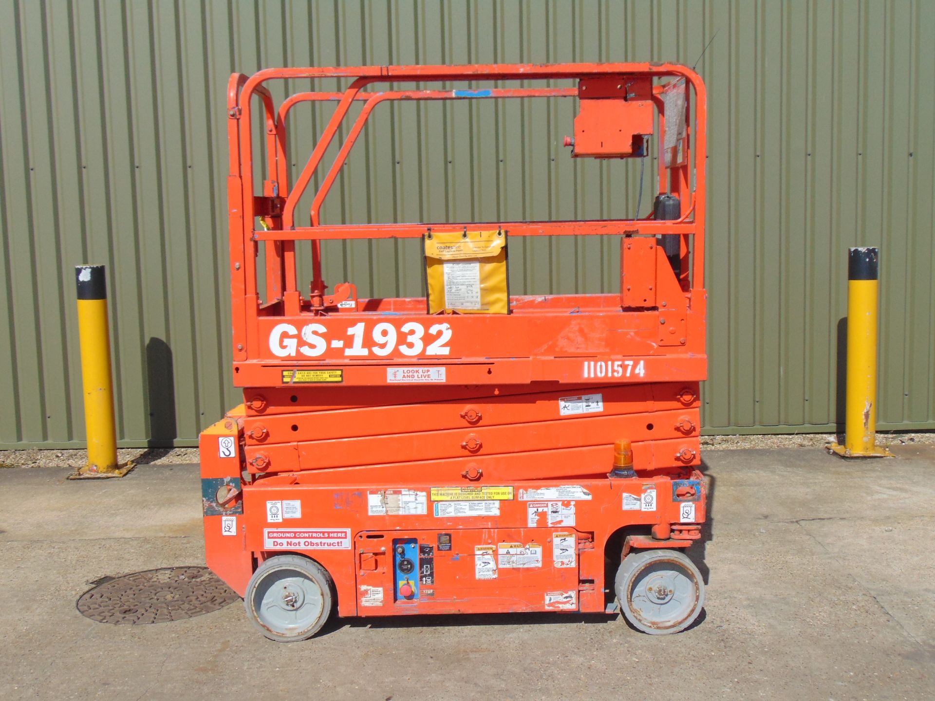 Genie GS1932 Scissor Lift / Cherry Picker / Access Platform - Image 2 of 18