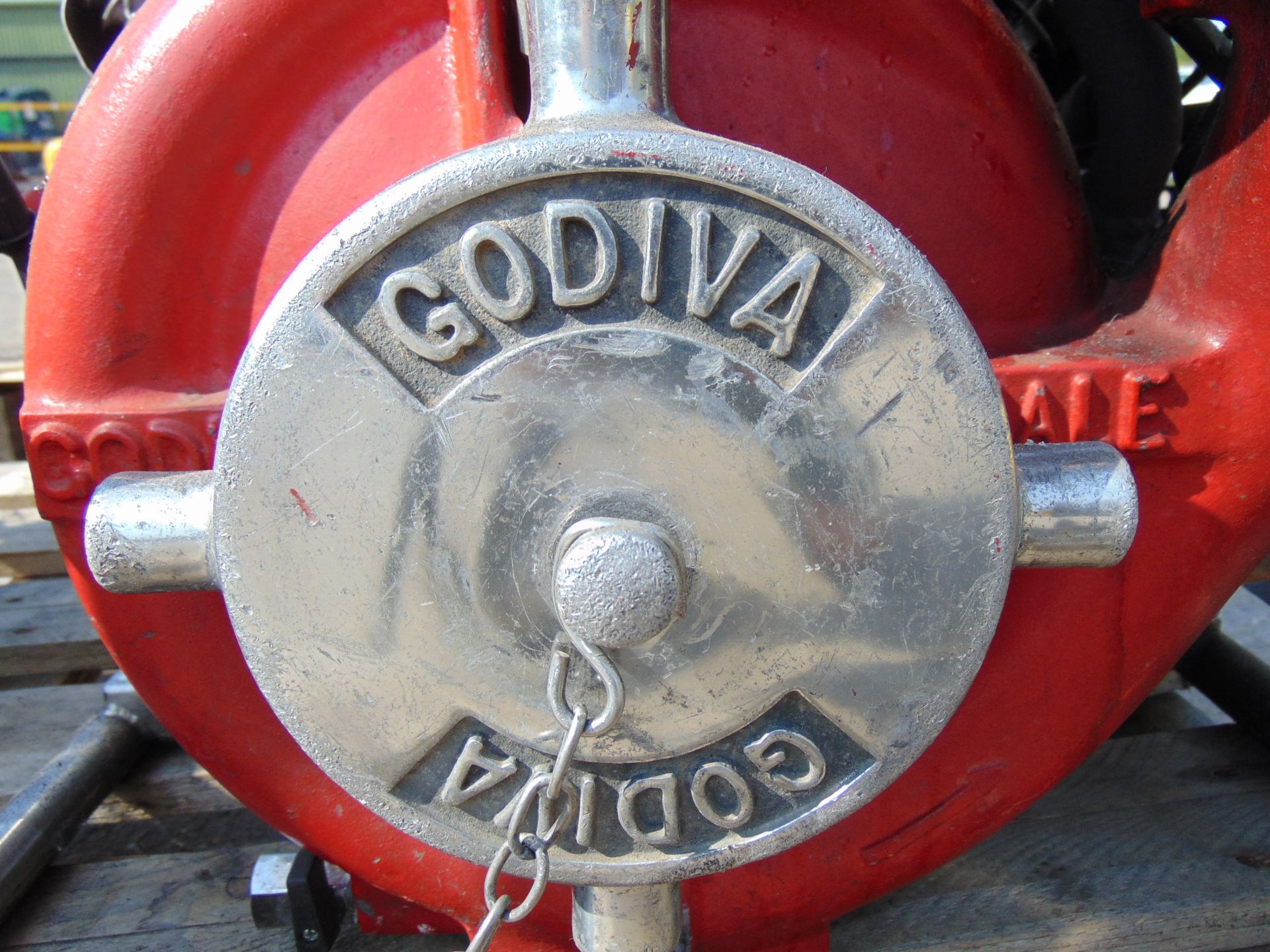 Godiva Portable Fire Fighting Water Pump ONLY 1,568 HOURS! - Image 5 of 7