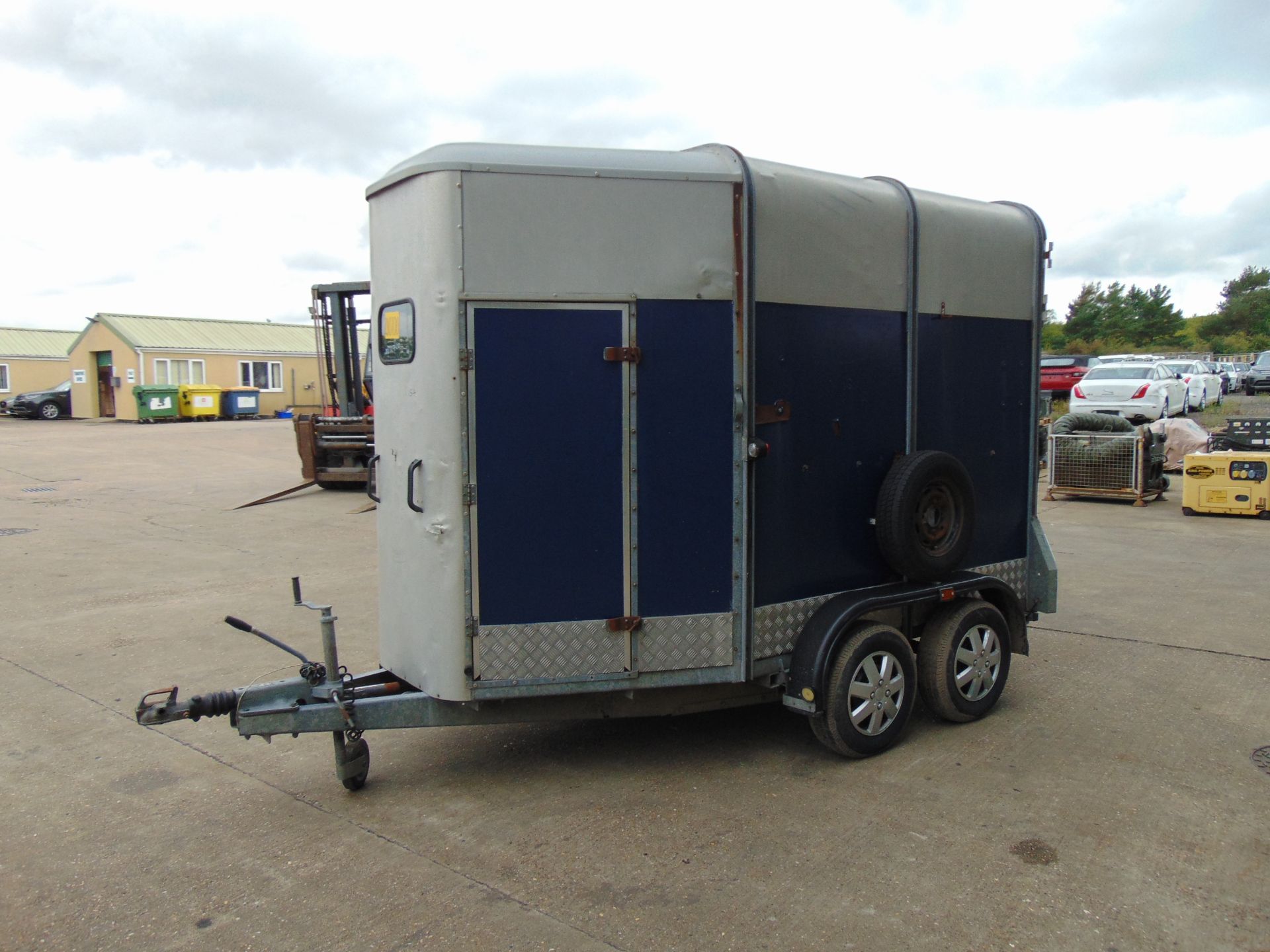 Ifor Williams Twin Horsebox Trailer - Image 12 of 14