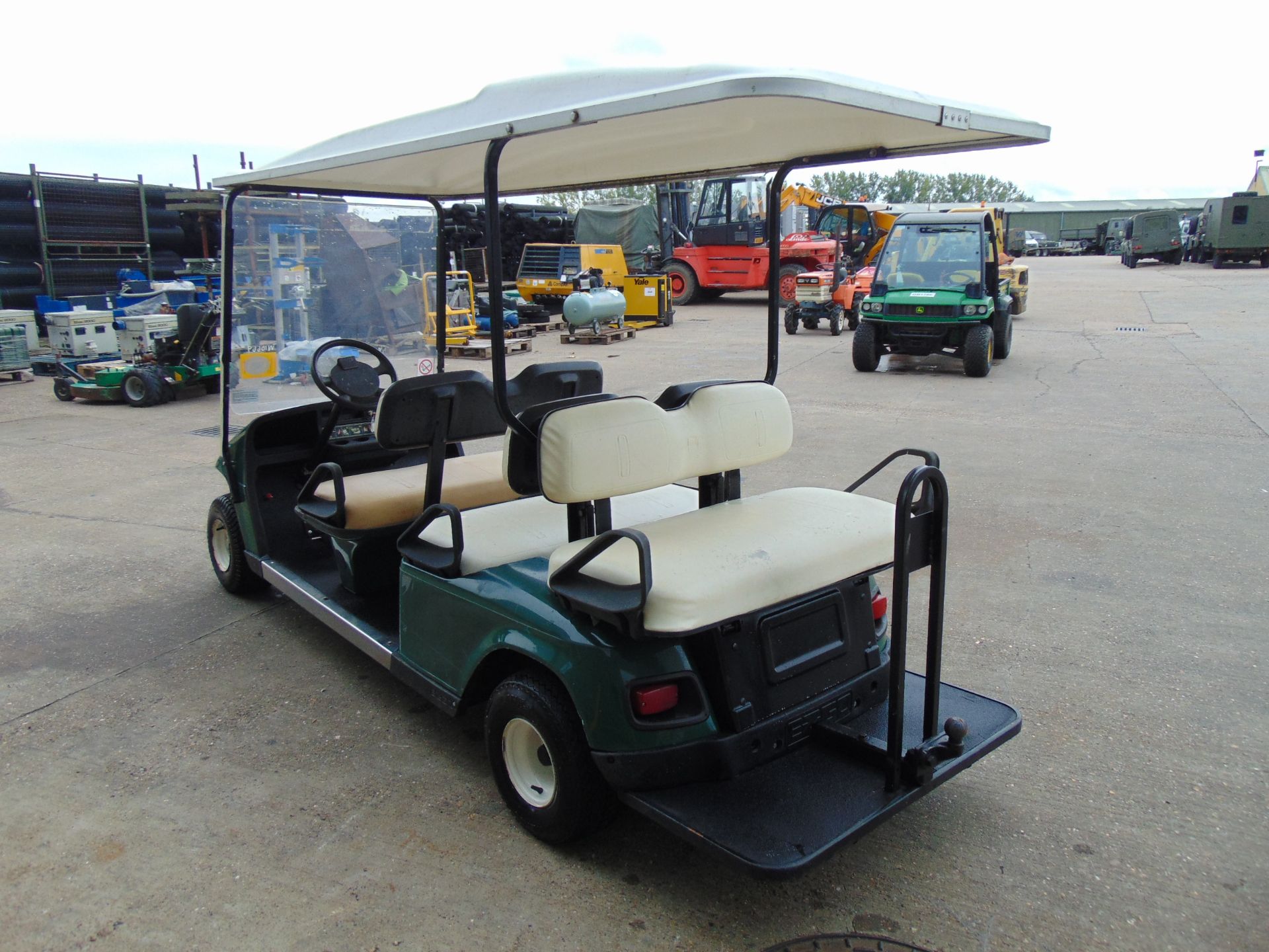 E-Z-GO 6 Seater Golf Buggy / Estate Vehicle ONLY 1,327 Hours! - Image 9 of 21