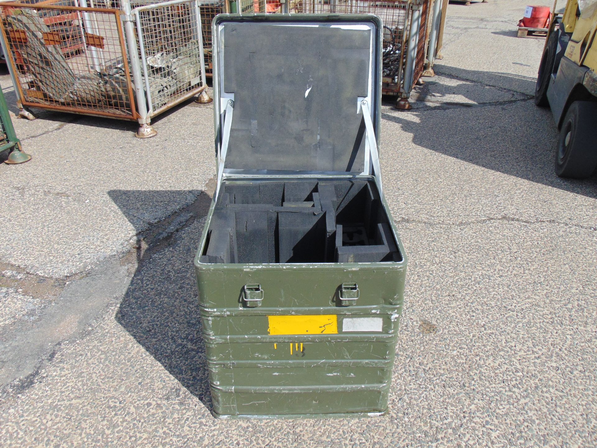 Heavy Duty Zarges Aluminium Case 90x60x60cm - Image 4 of 7