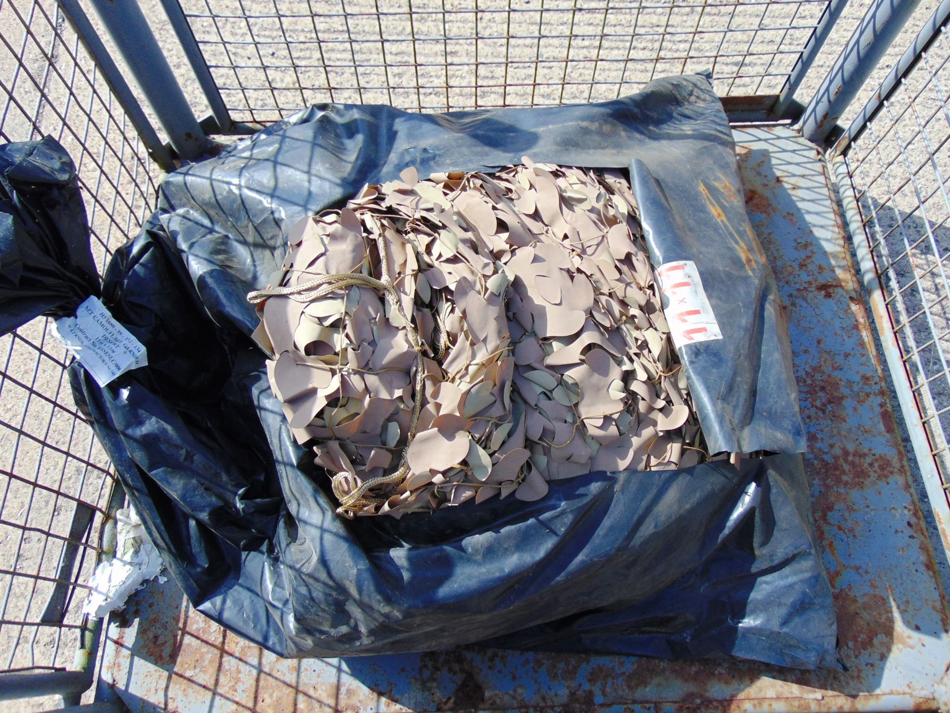 Ex Reserve Unissued Large 11m x 11m Original Camouflaged Desert Netting - Image 3 of 4