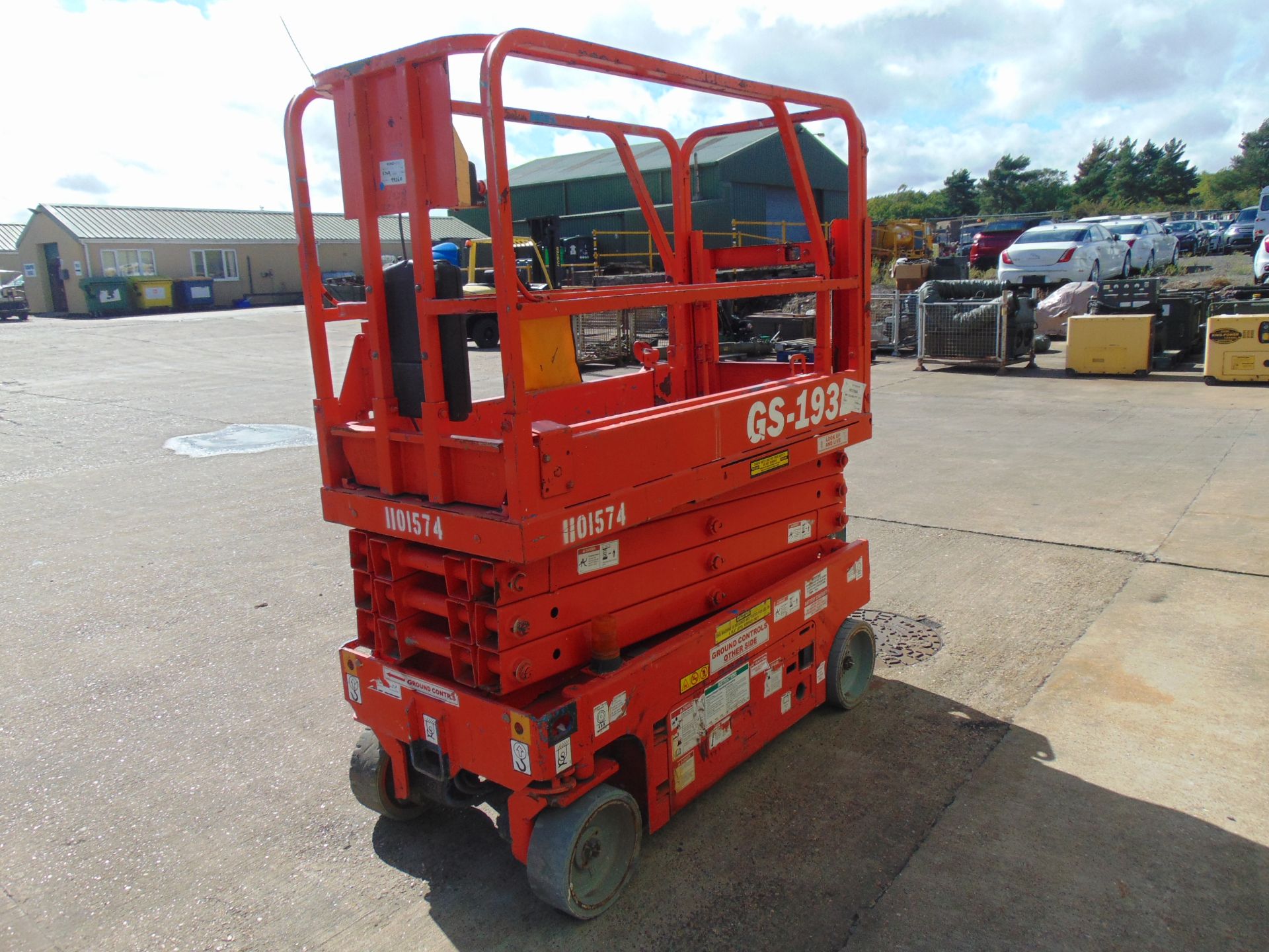 Genie GS1932 Scissor Lift / Cherry Picker / Access Platform - Image 6 of 18