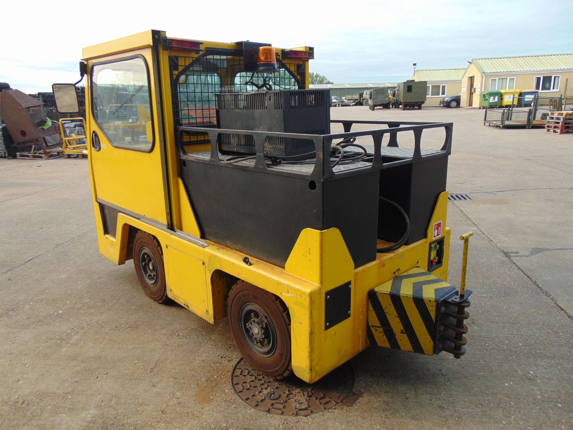 Jumbo JT20E 20,000kg Electric Tow Tractor - Image 9 of 18