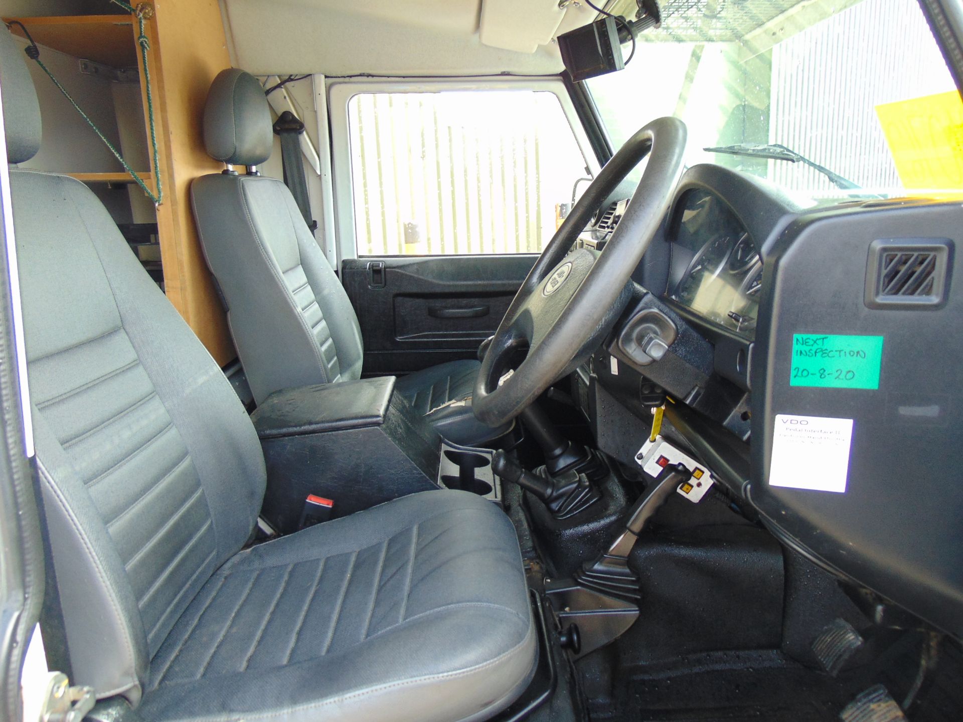 2011 Land Rover Defender 110 Puma hardtop 4x4 Utility vehicle (mobile workshop) - Image 22 of 33