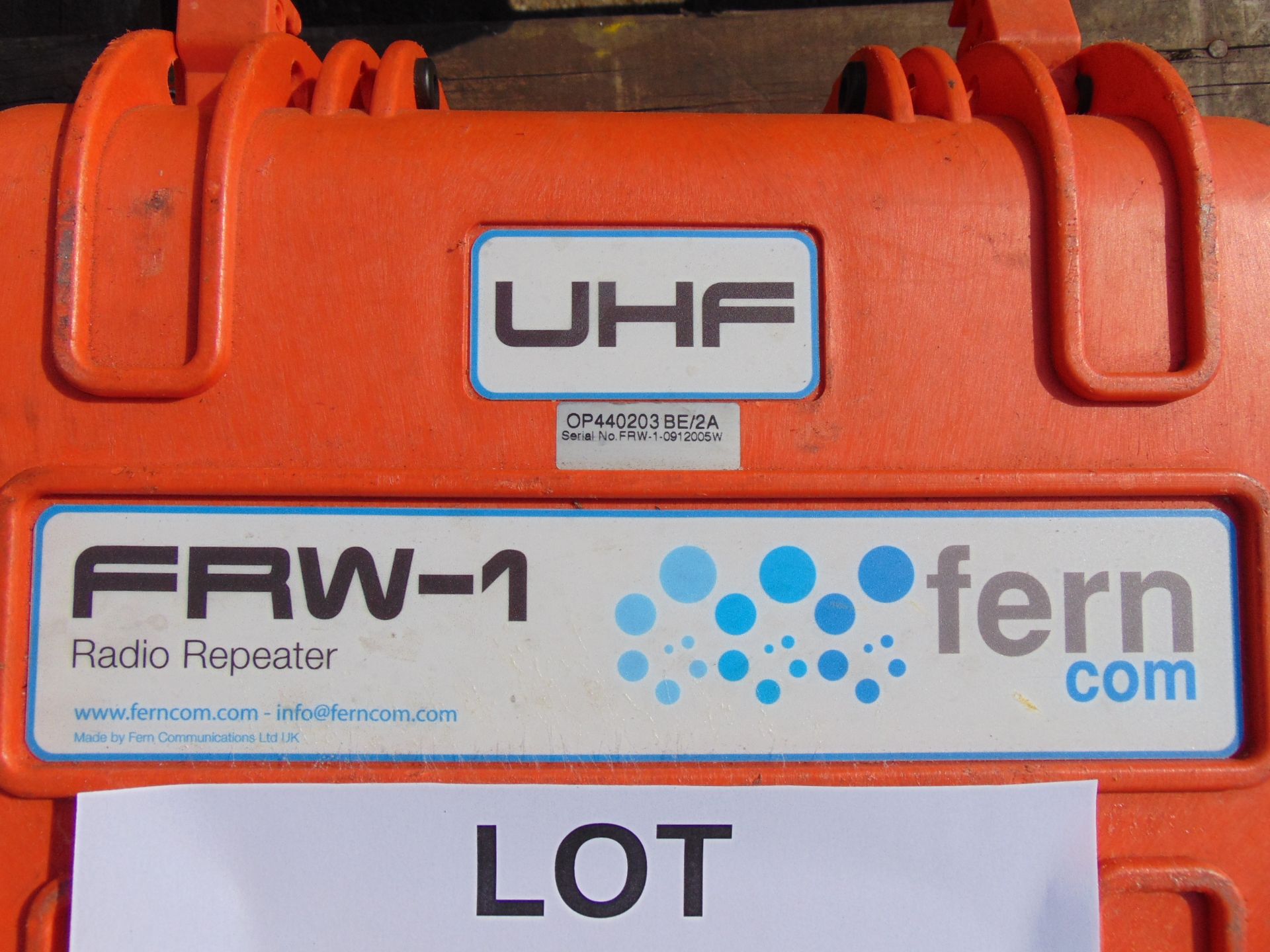 Fern Lightweight FRW-1 UHF 400-440 MHz Portable Repeater - Image 2 of 4