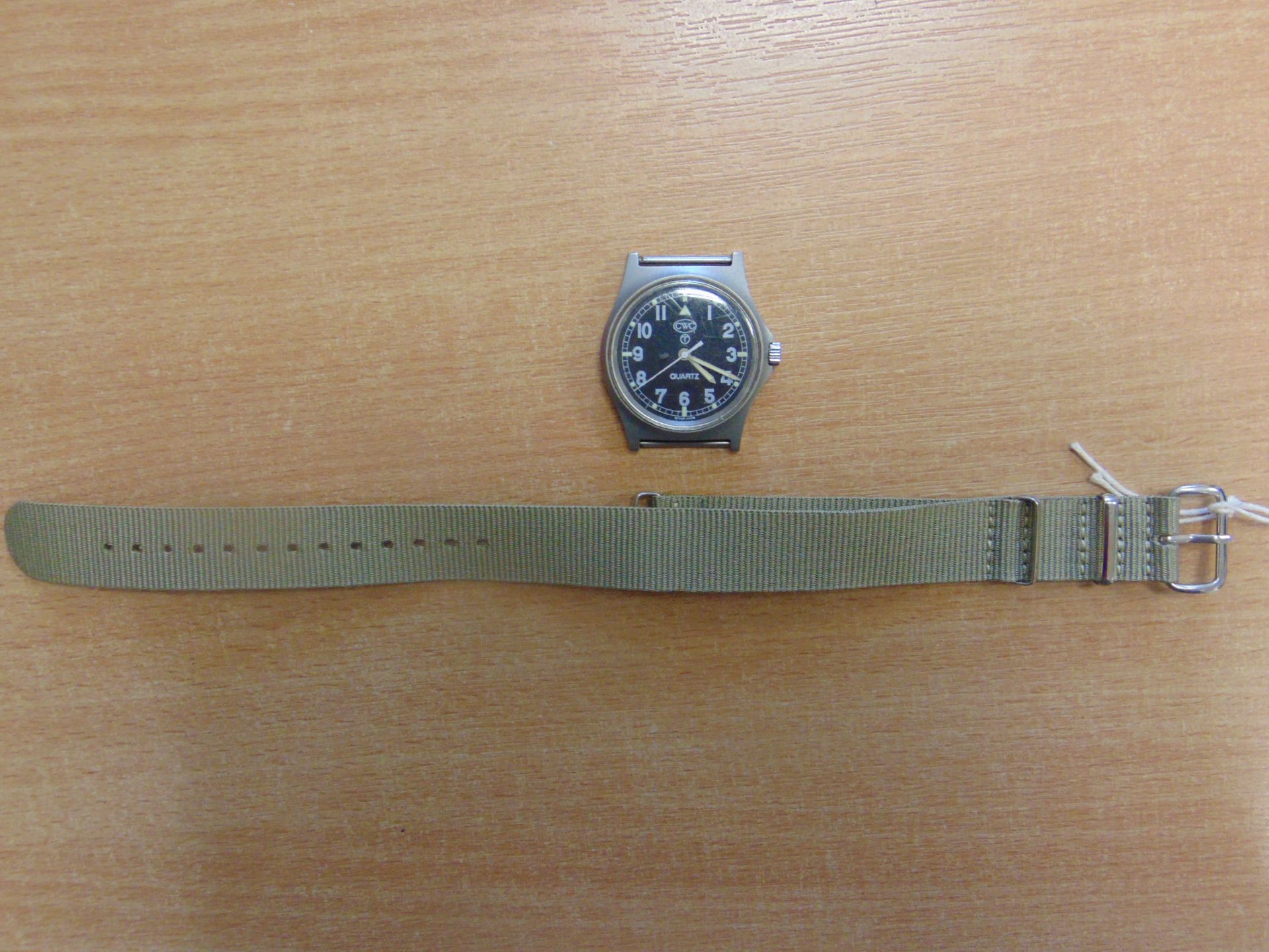 VERY RARE C.W.C 0552 RM/NAVY ISSUE SERVICE WATCH DATED 1990- GULF WAR - Image 6 of 7