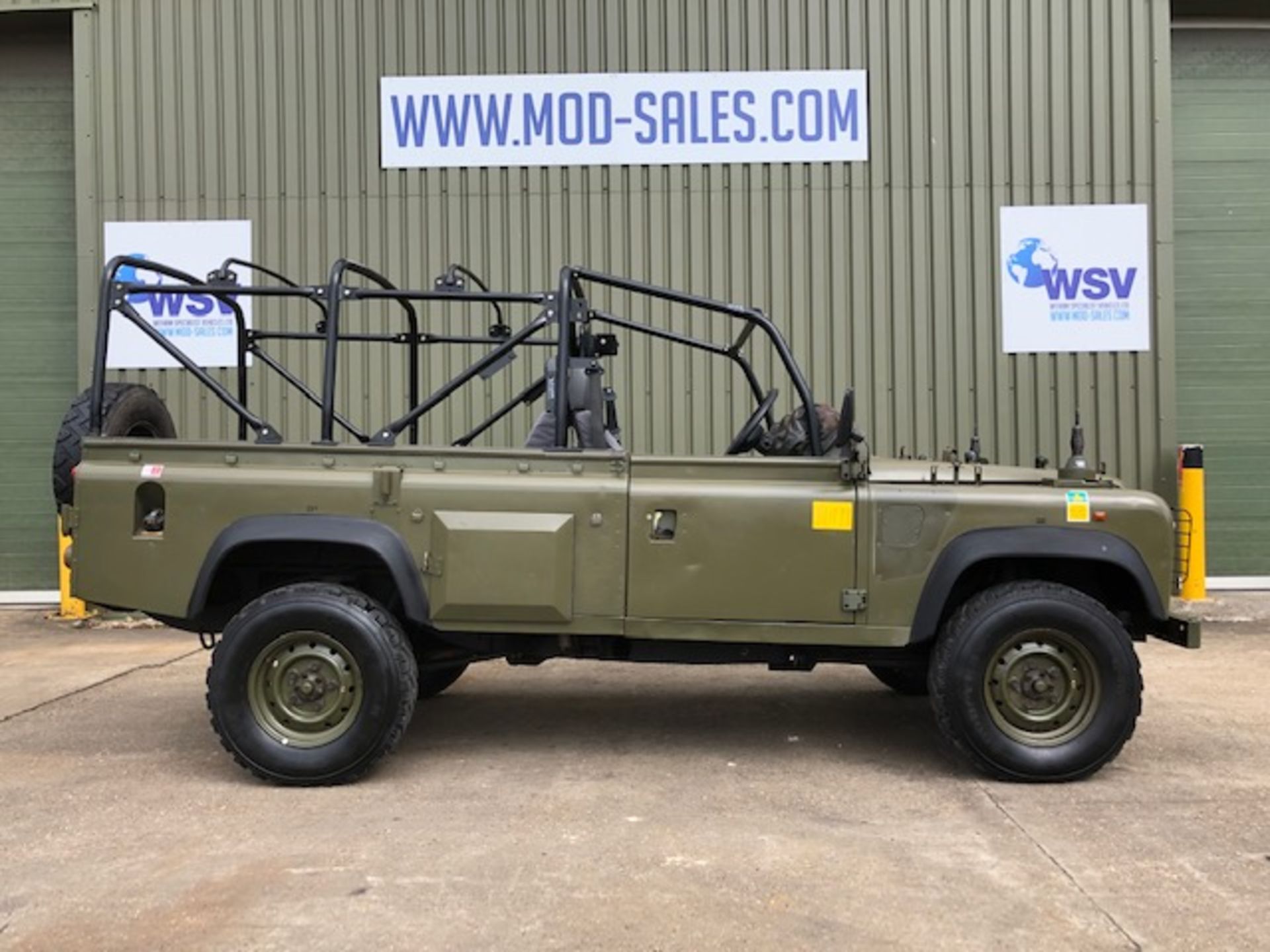 Land Rover Defender Wolf 110 Scout vehicle - Bild 3 aus 33