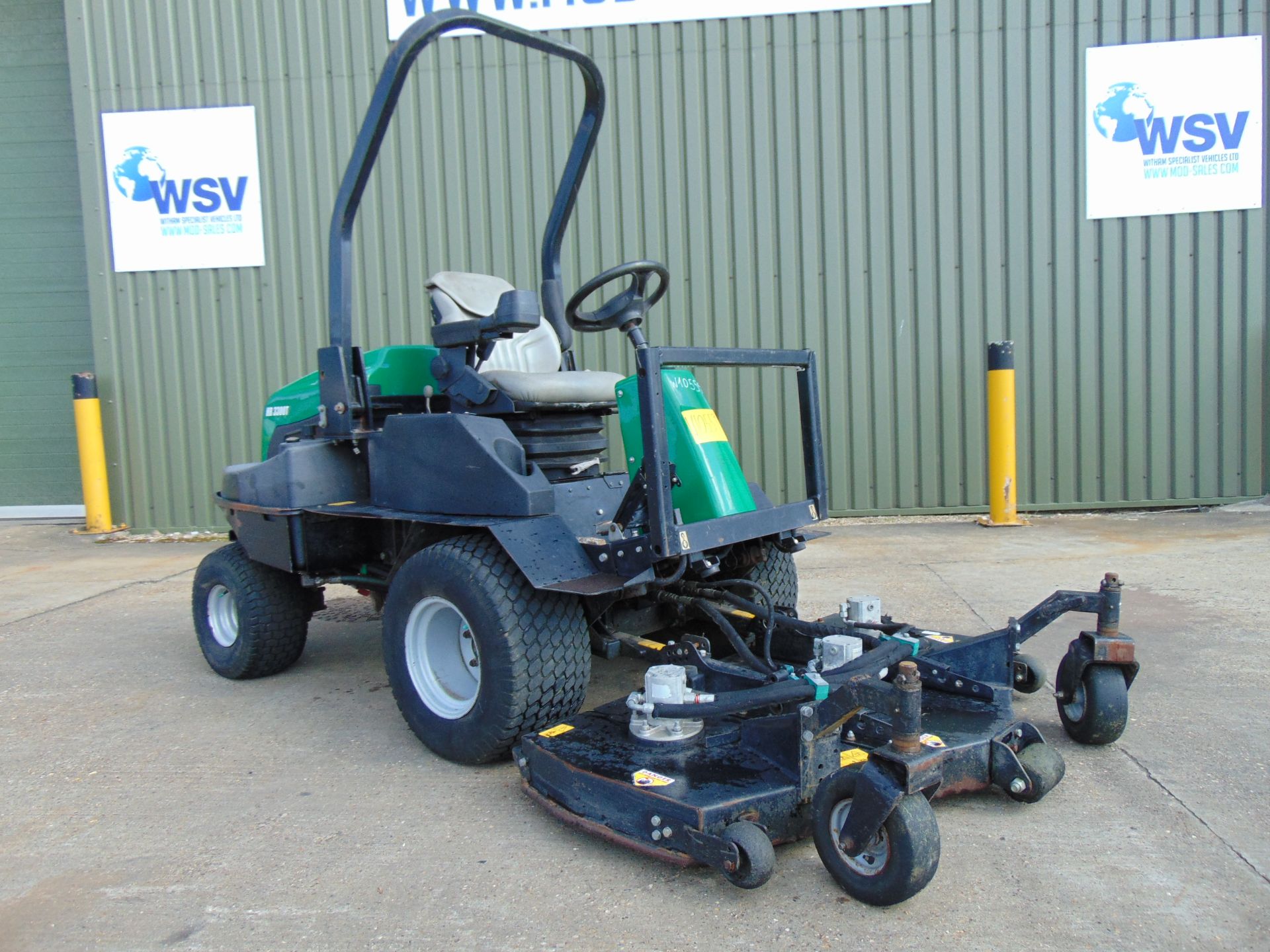 2012 Ransomes HR 3300T Outfront 3 Blade Hydraulic Rotary Mower. 4,560 hrs from UK Govt Contract. - Image 2 of 22