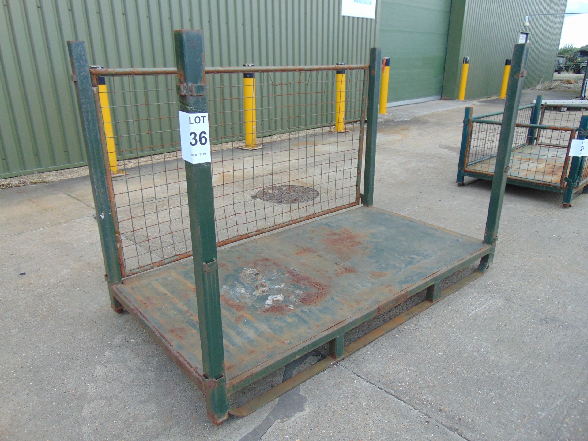 Heavy Duty Metal Stackable Stillage / Post Pallet