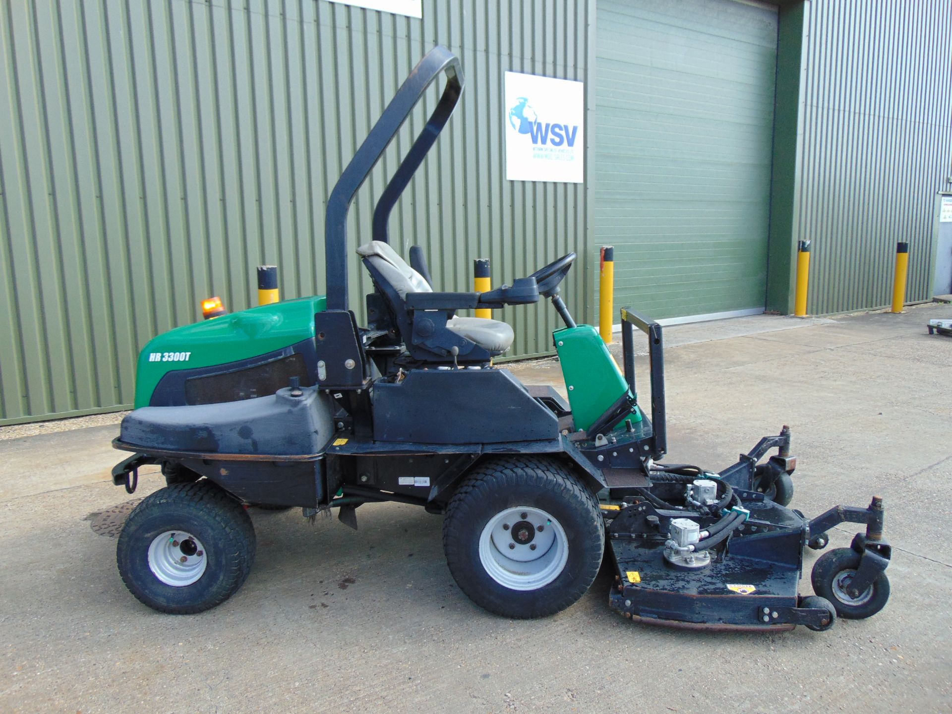 2012 Ransomes HR 3300T Outfront 3 Blade Hydraulic Rotary Mower. 4,560 hrs from UK Govt Contract. - Image 6 of 22