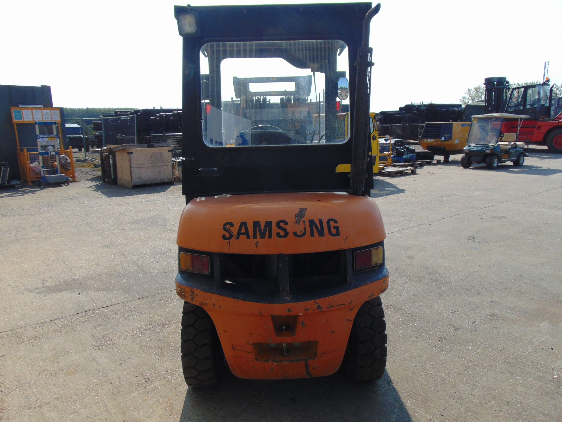 Samsung SF25D Diesel Counter Balance Forklift - Image 8 of 19