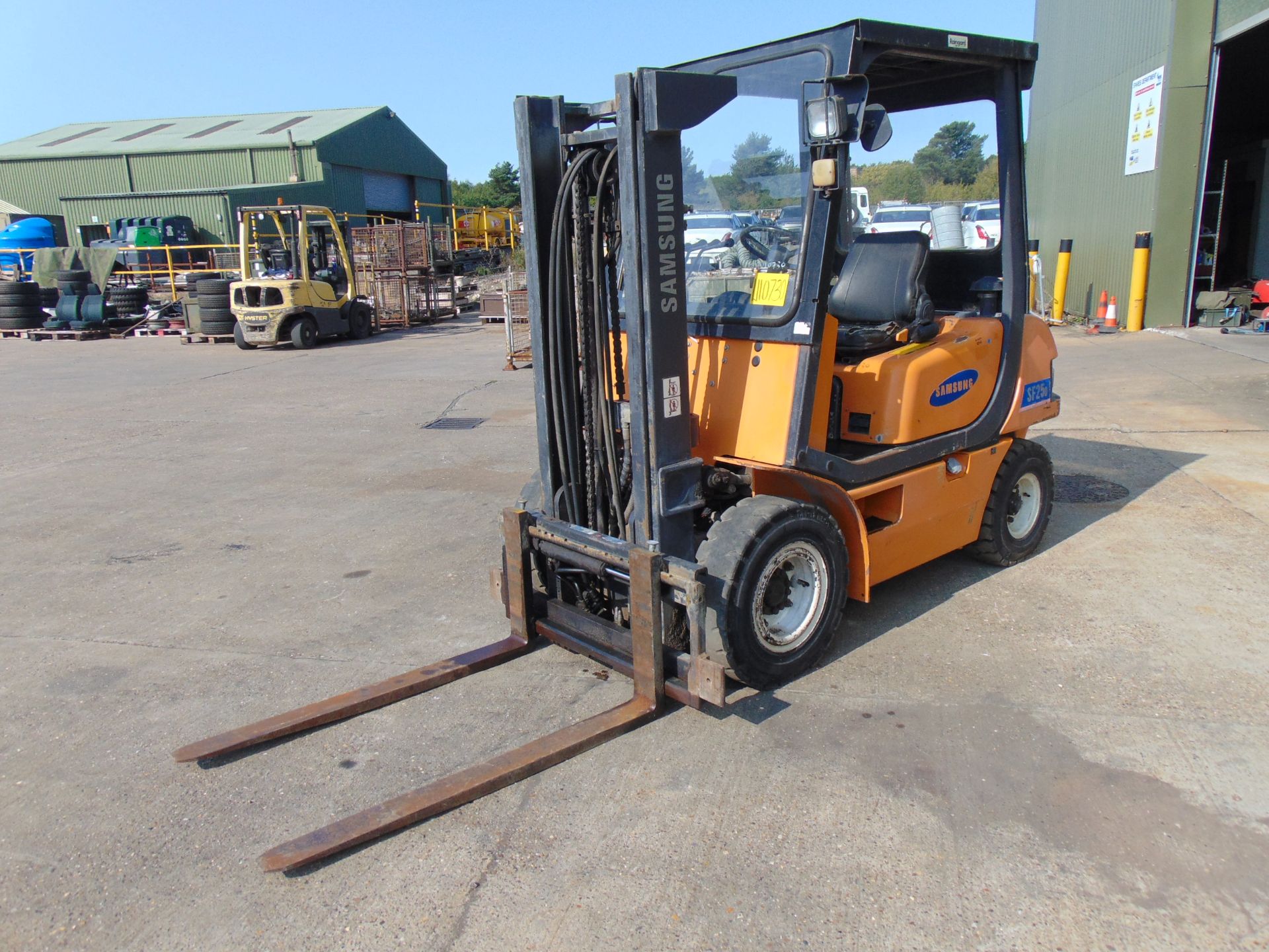 Samsung SF25D Diesel Counter Balance Forklift - Image 4 of 19