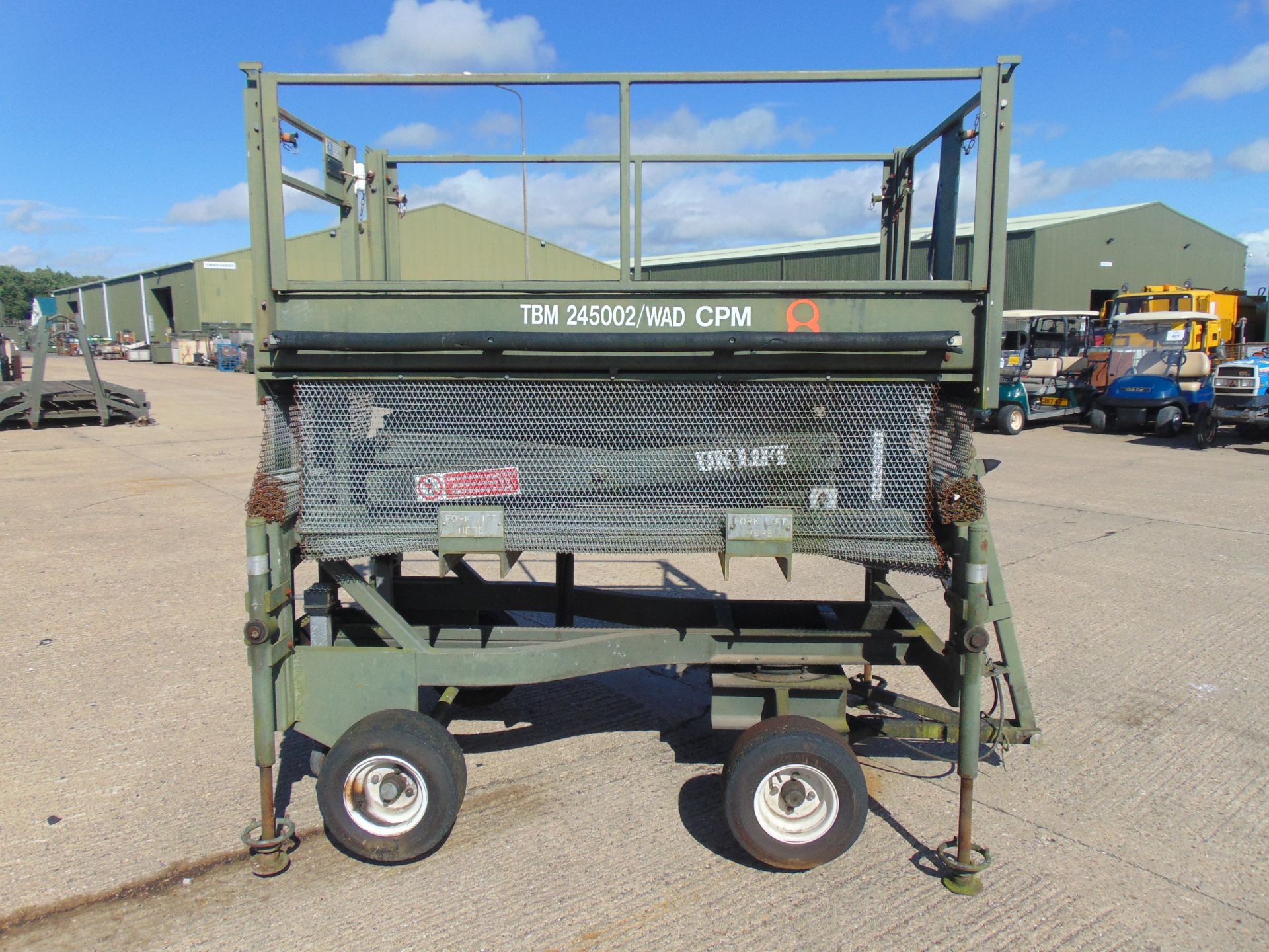 RAF Maintenance Unit UK Lift Hydraulic Access Platform SWL 272 Kgs - Image 2 of 16