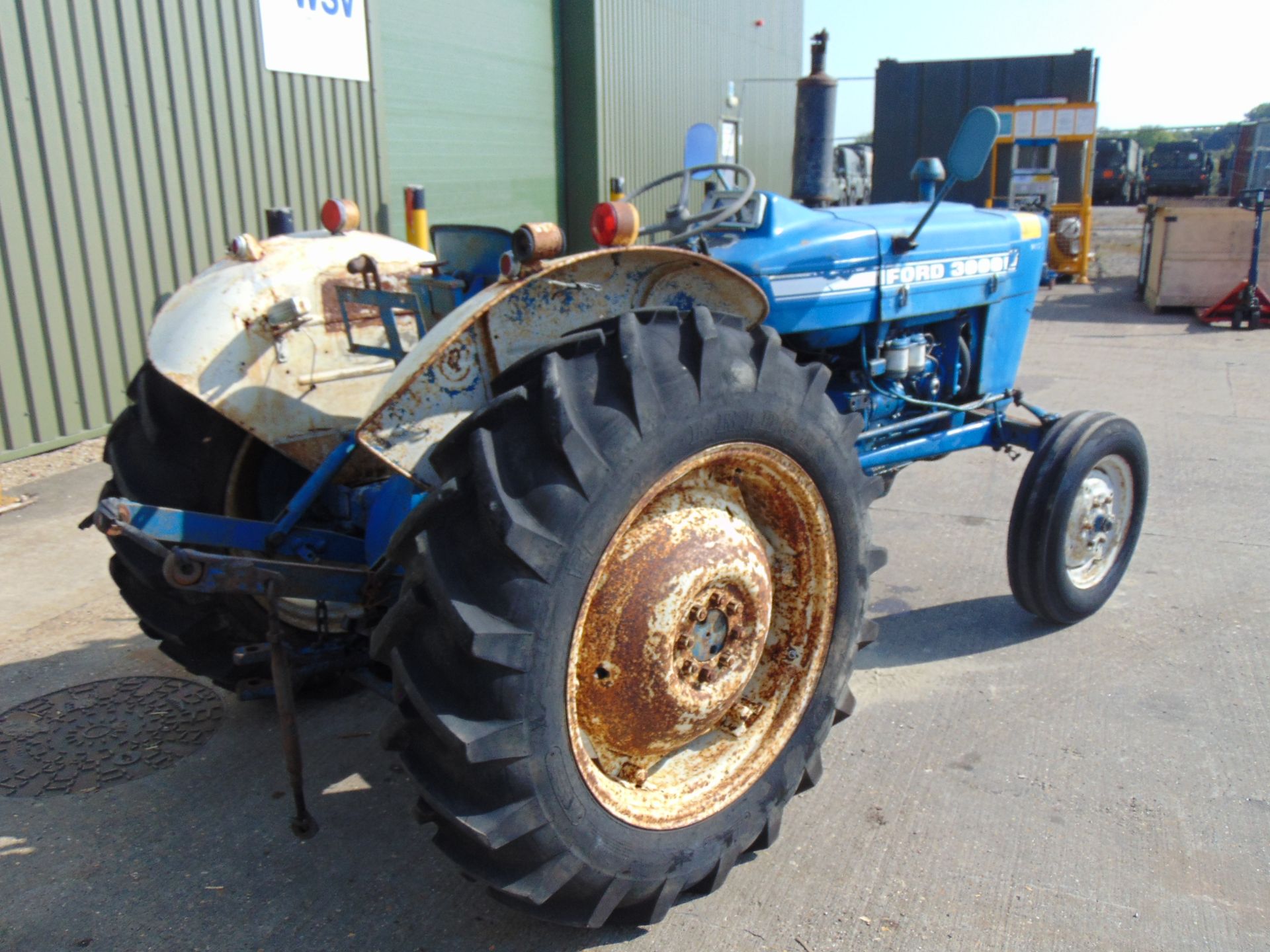 Ford 3000 2WD Tractor - Image 7 of 20