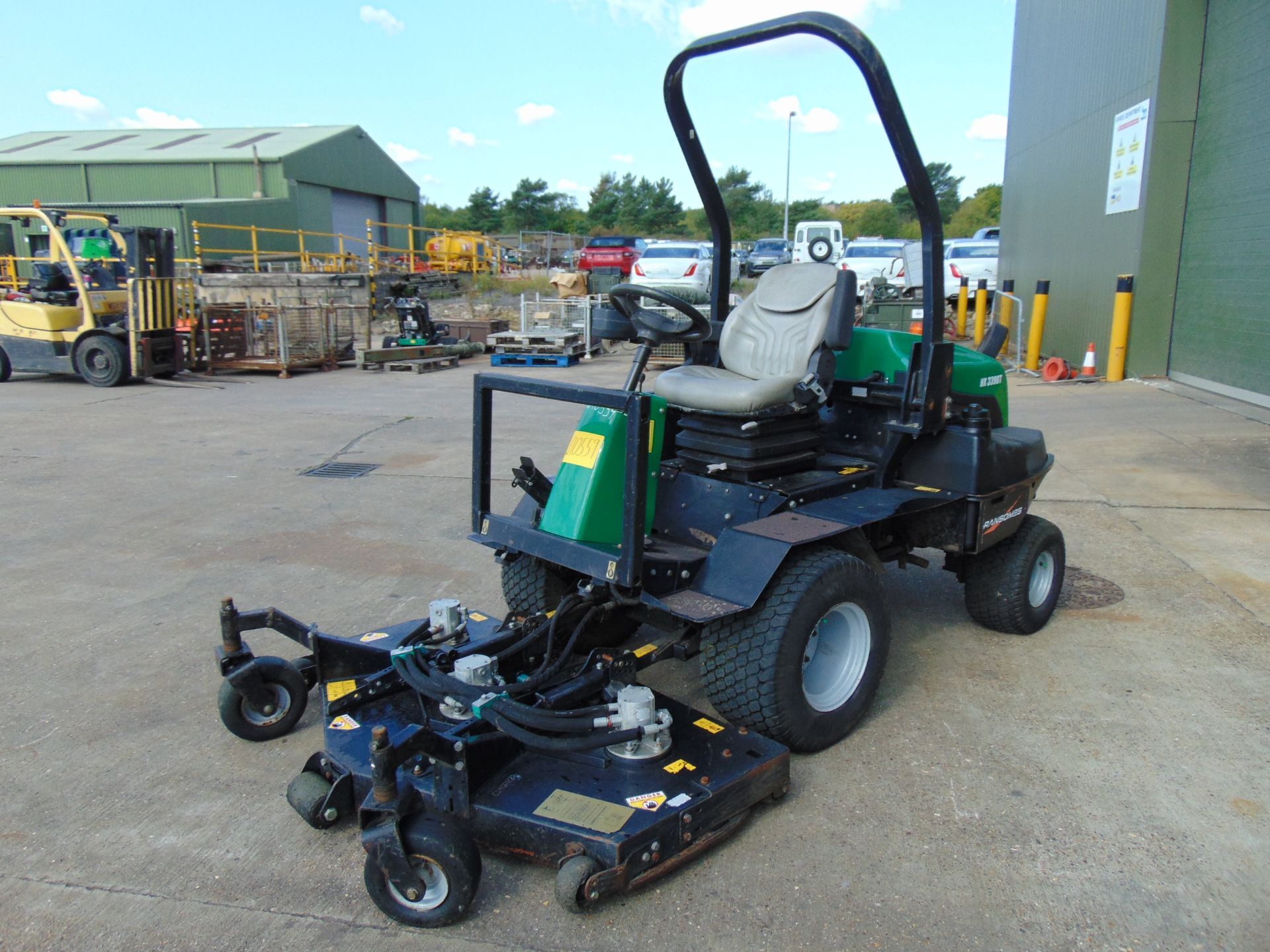 2012 Ransomes HR 3300T Outfront 3 Blade Hydraulic Rotary Mower. 4,560 hrs from UK Govt Contract. - Image 4 of 22