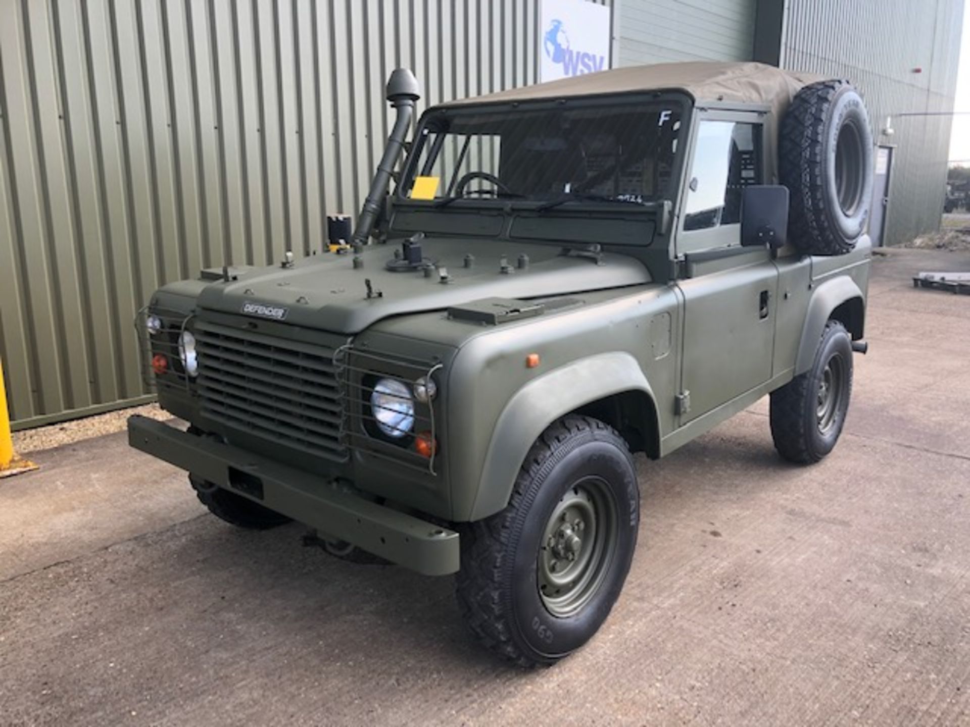 Land Rover Defender 90 Wolf Air Portable Soft Top - Image 6 of 39