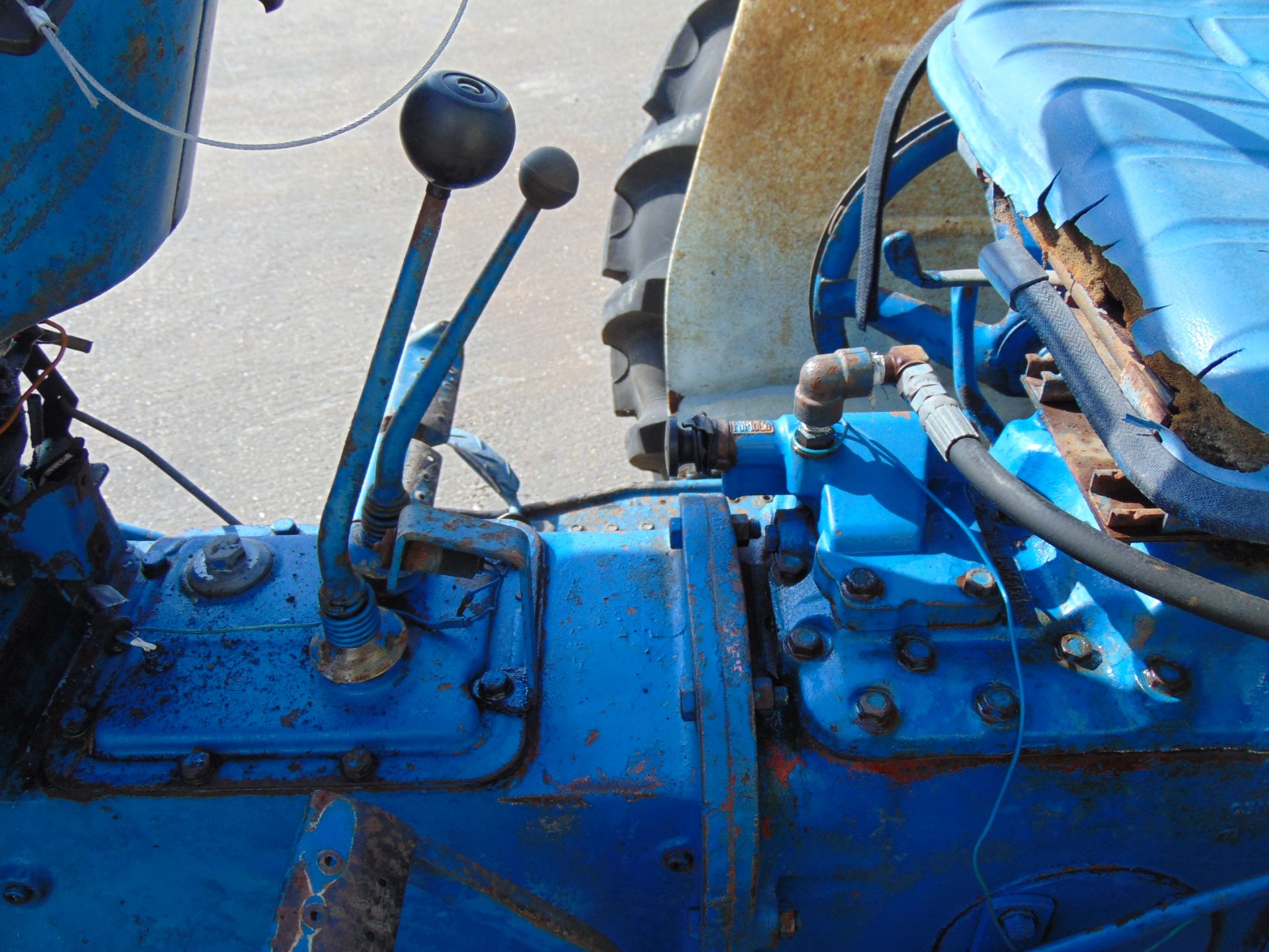 Ford 3000 2WD Tractor - Image 12 of 20