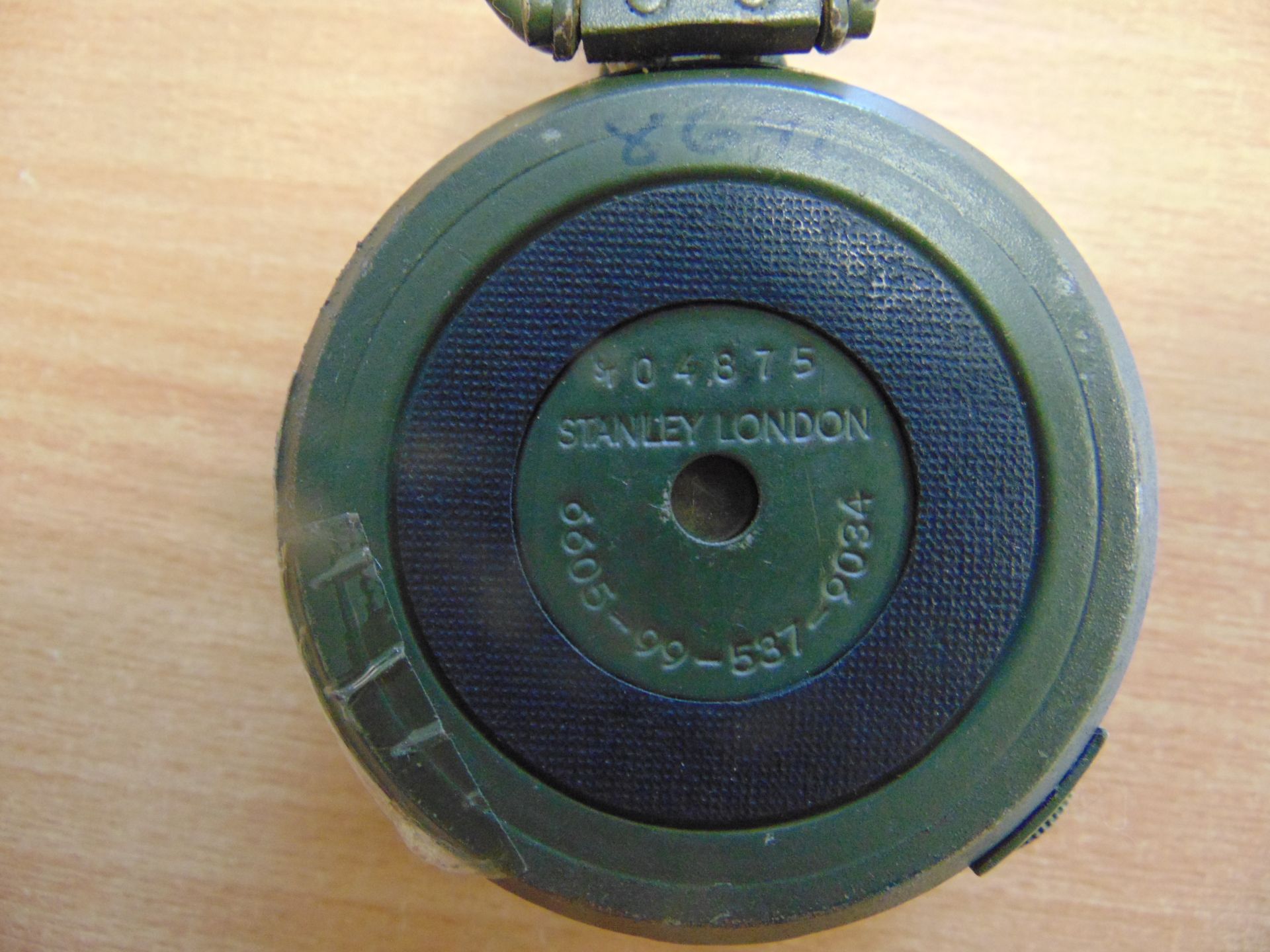 UNISSUED STANLEY PRISMATIC MARCHING COMPASS NATO MARKED. - Image 3 of 6