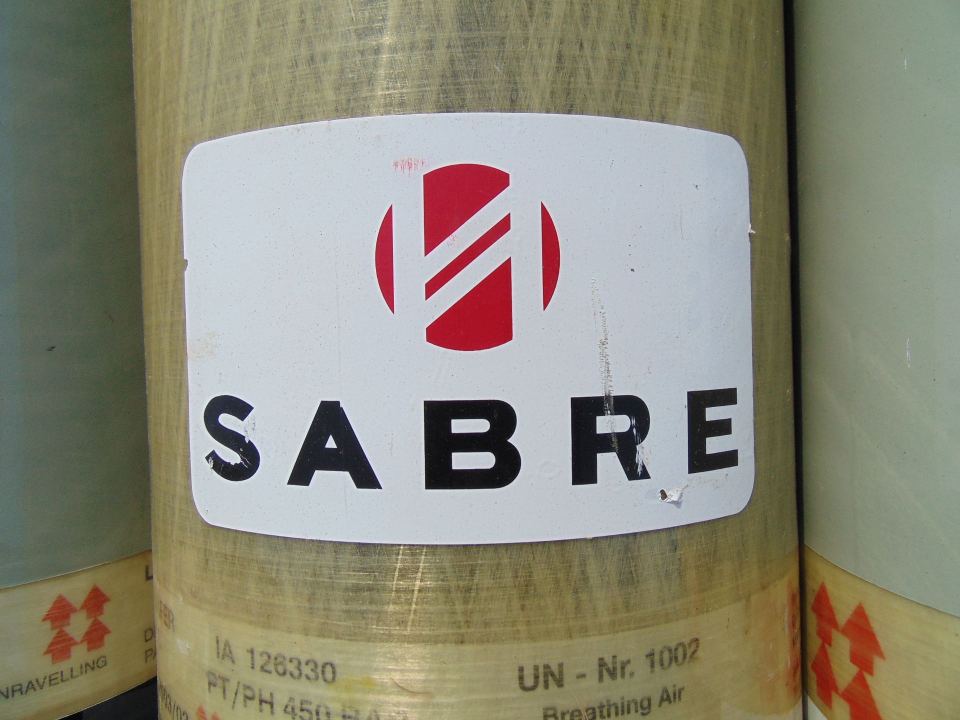 8 x Sabre Carbon Fibre Breathing Apparatus Cylinders c/w Cylinder Valves - Image 3 of 5