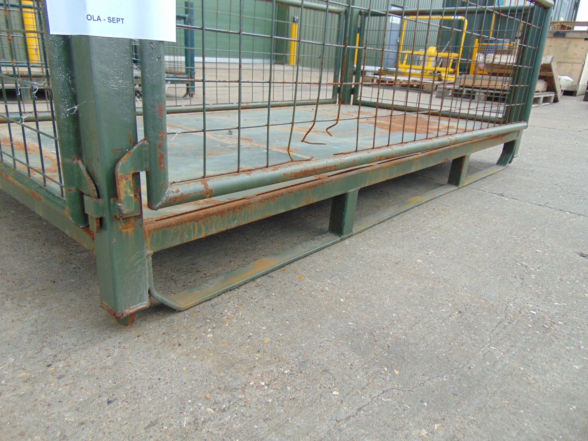 Heavy Duty Metal Stackable Stillage / Post Pallet - Image 2 of 3