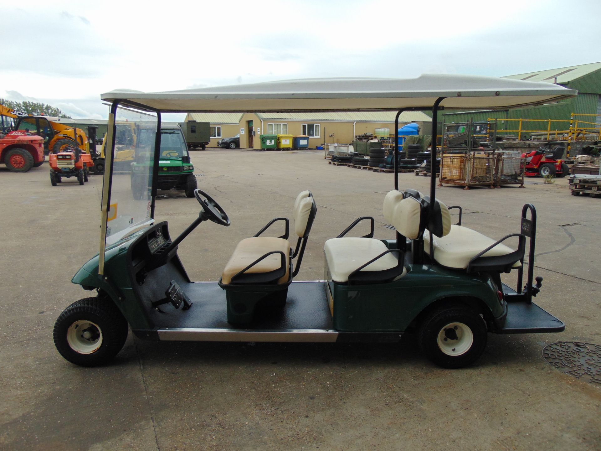 E-Z-GO 6 Seater Golf Buggy / Estate Vehicle ONLY 1,327 Hours! - Image 5 of 21