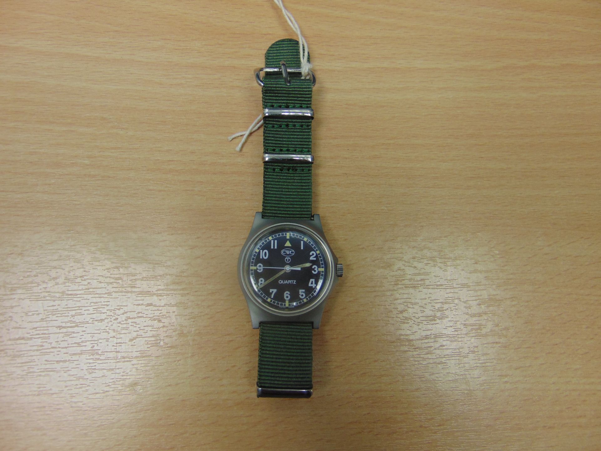 UNISSUED CWC W10 SERVICE WATCH WATER RESISTANT TO 5ATM- DATED 2004 - Image 4 of 9