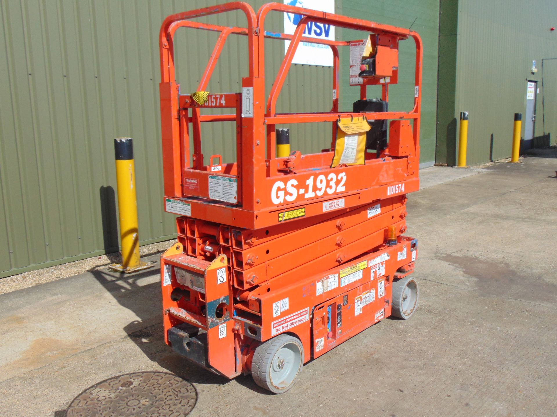 Genie GS1932 Scissor Lift / Cherry Picker / Access Platform - Image 3 of 18