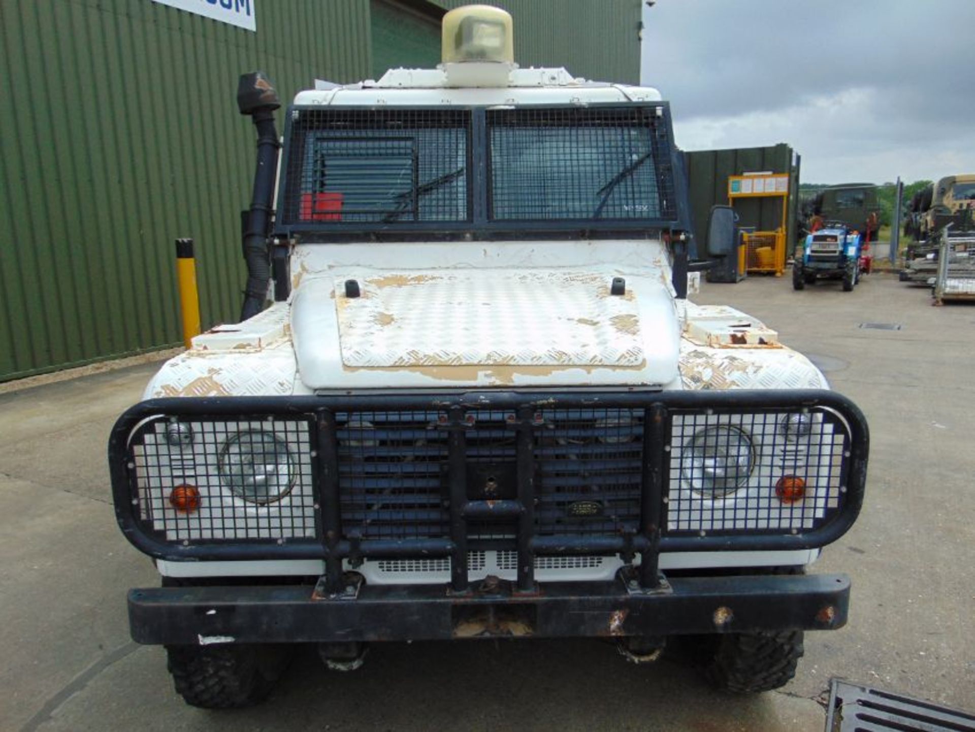 Land Rover Snatch 2A 300TDi - Image 3 of 30