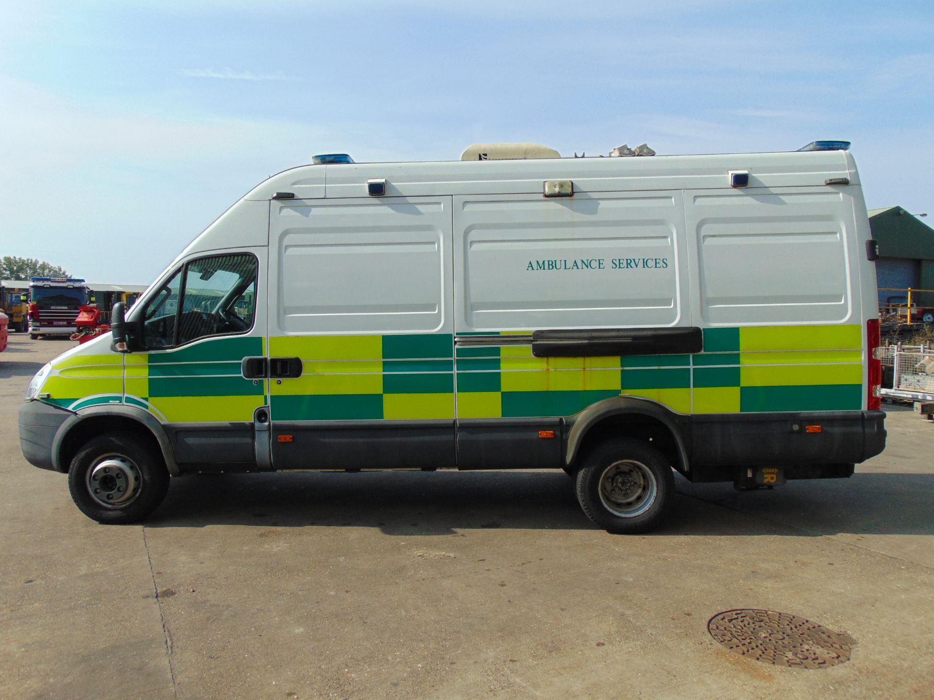 2008 Iveco Daily 65C18V 3.0 HPT Long Wheel Base High roof panel van ONLY 8,693 MILES! - Image 5 of 34