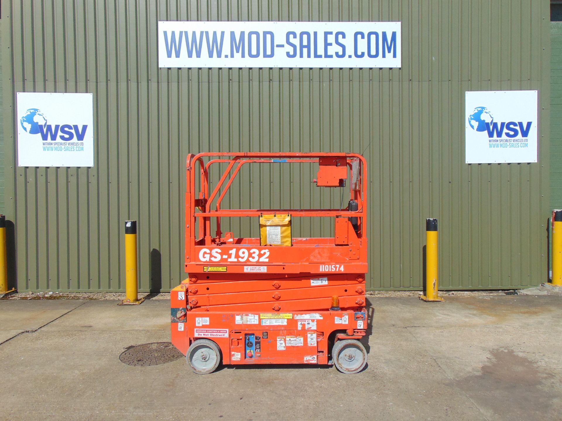 Genie GS1932 Scissor Lift / Cherry Picker / Access Platform