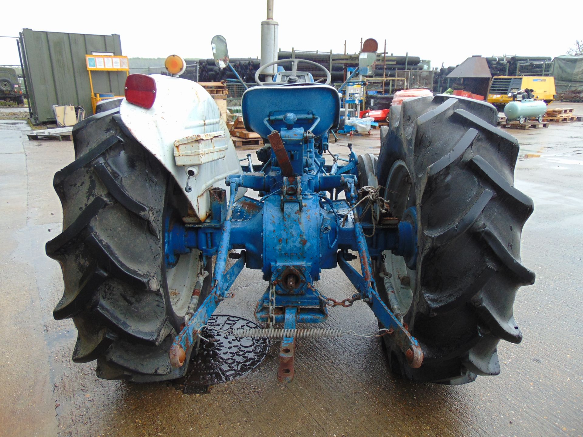 Ford 3000 2WD Tractor - Image 8 of 23