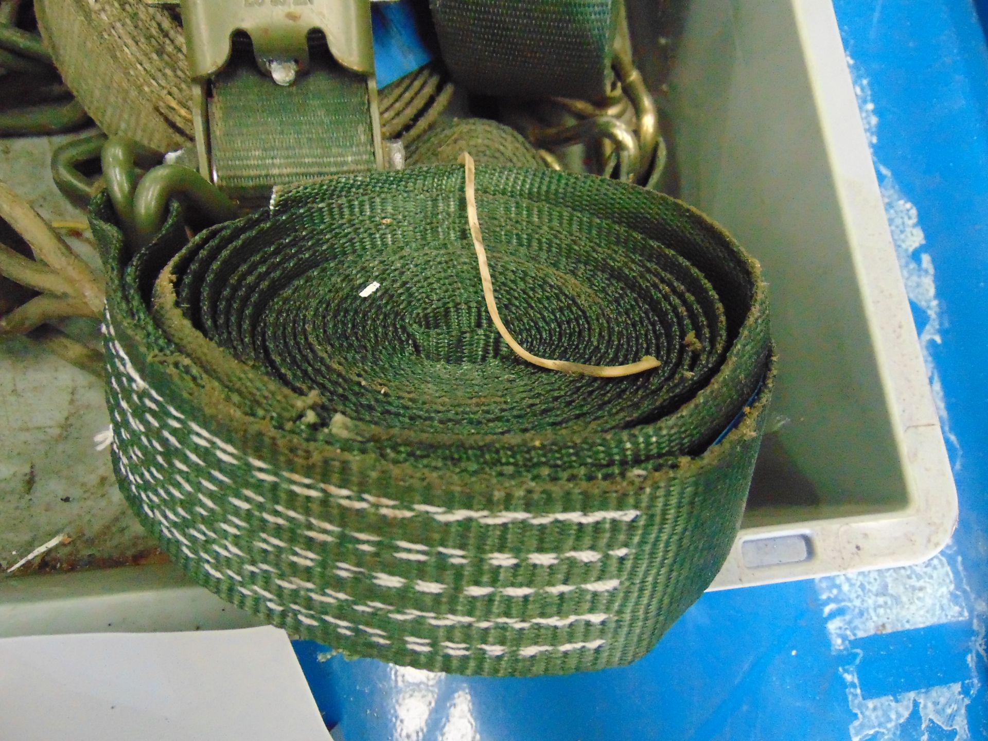 BOX OF RATCHET STRAPS AS SHOWN. - Image 2 of 4