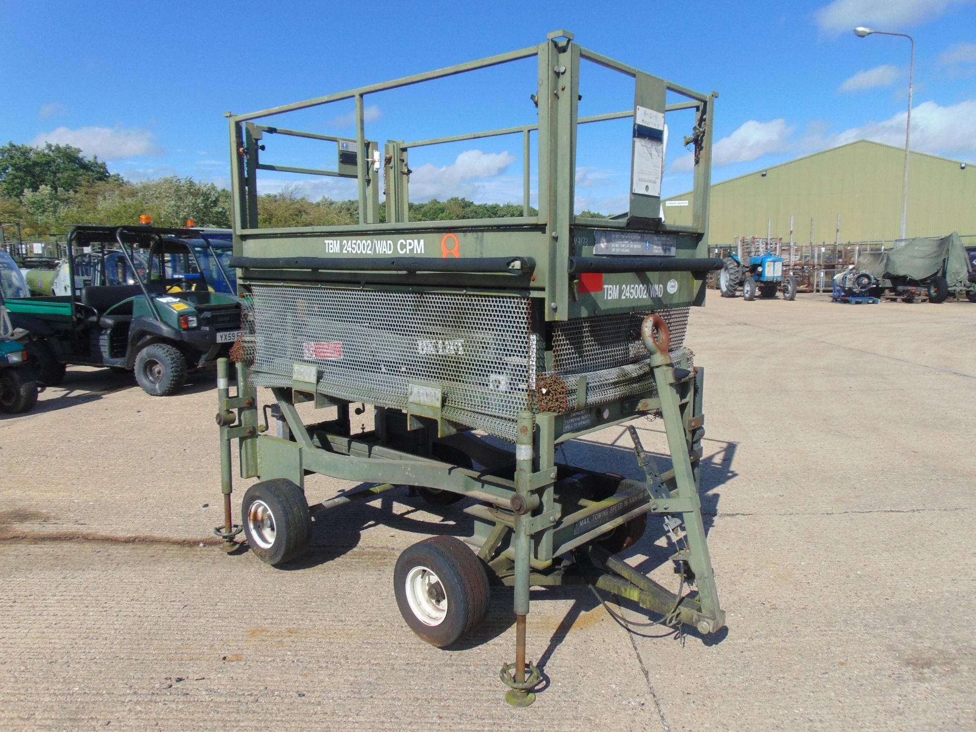 RAF Maintenance Unit UK Lift Hydraulic Access Platform SWL 272 Kgs