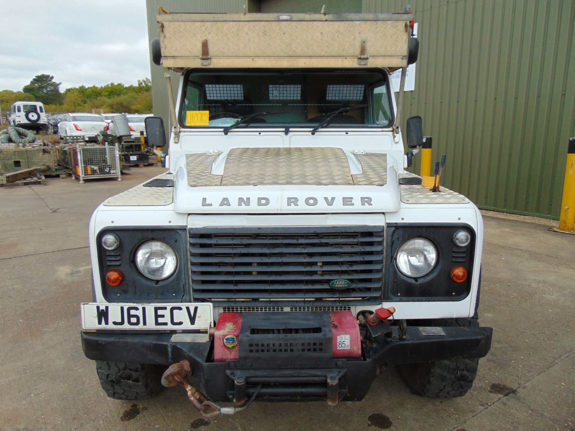 2011 Land Rover Defender 110 Puma hardtop 4x4 Utility vehicle (mobile workshop) - Image 3 of 33