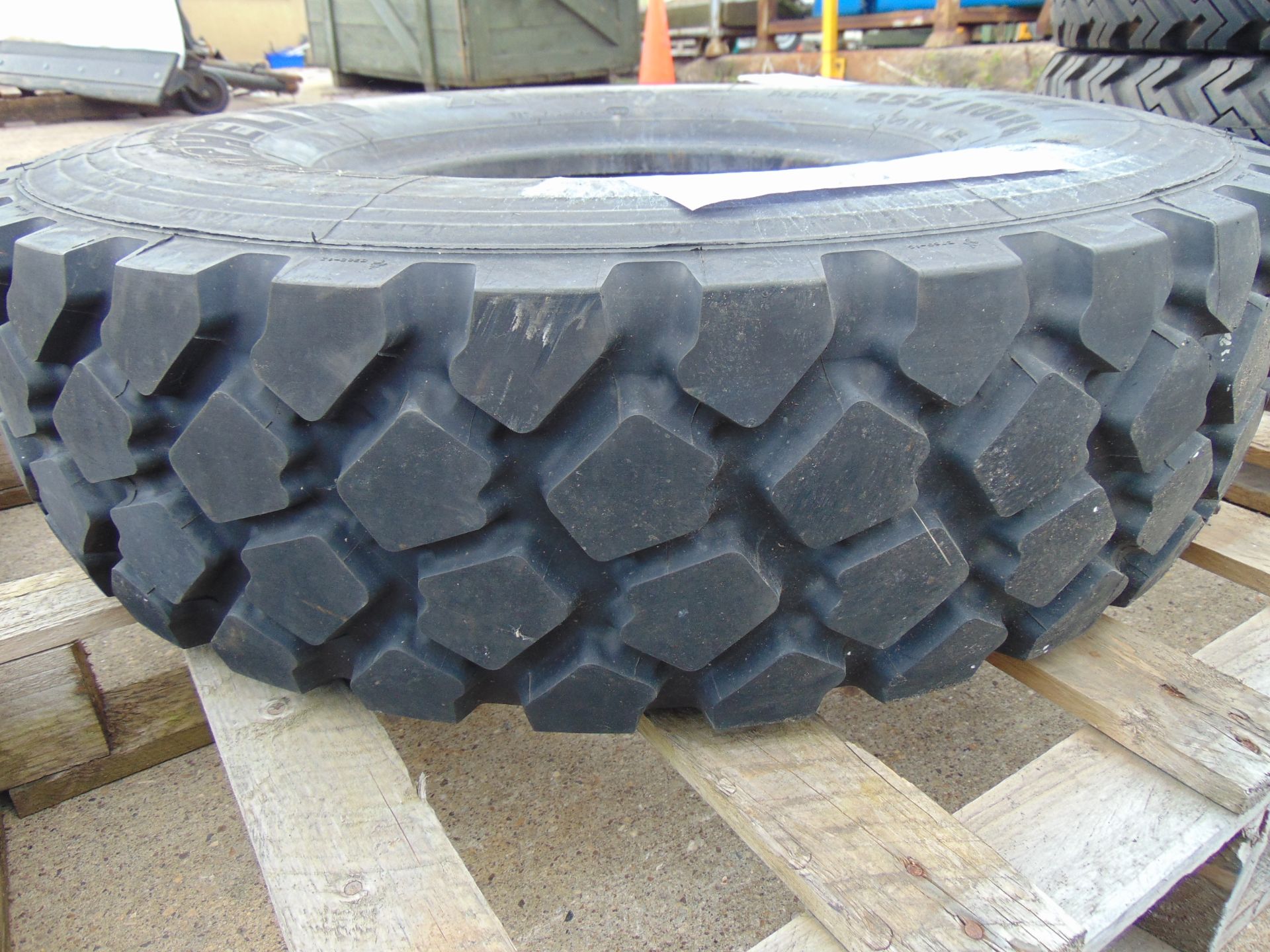 1 x Michelin XZL 255/100 R16 Tyre - Image 5 of 6