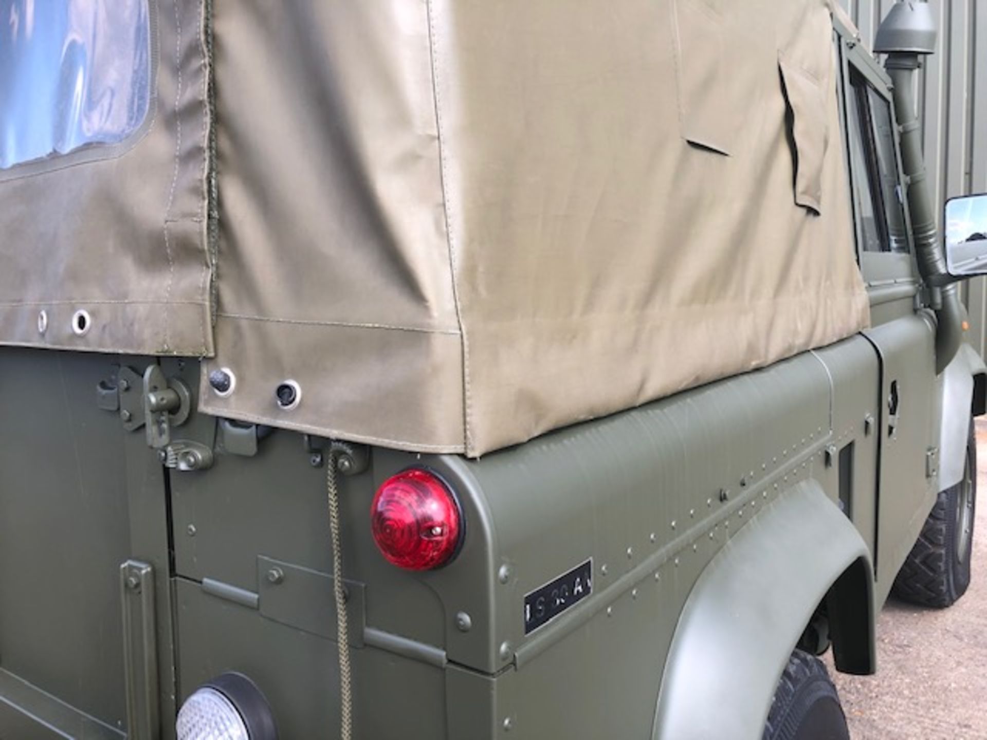 Land Rover Defender 90 Wolf Air Portable Soft Top - Image 16 of 39