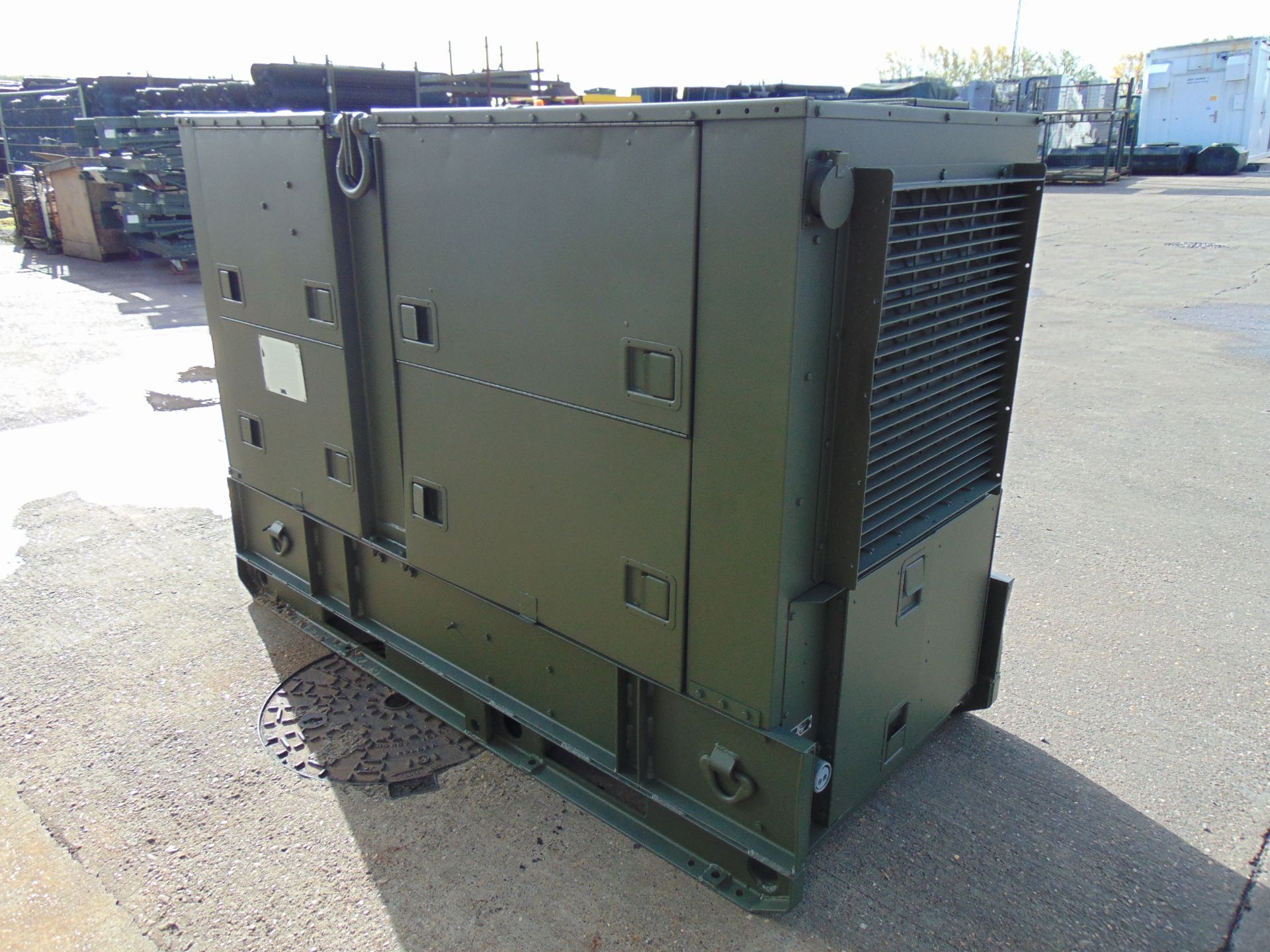 You are bidding on a FERMONT MEP005A 37.5 KVA Portable Diesel Generator ONLY 490 Hours! - Image 3 of 19