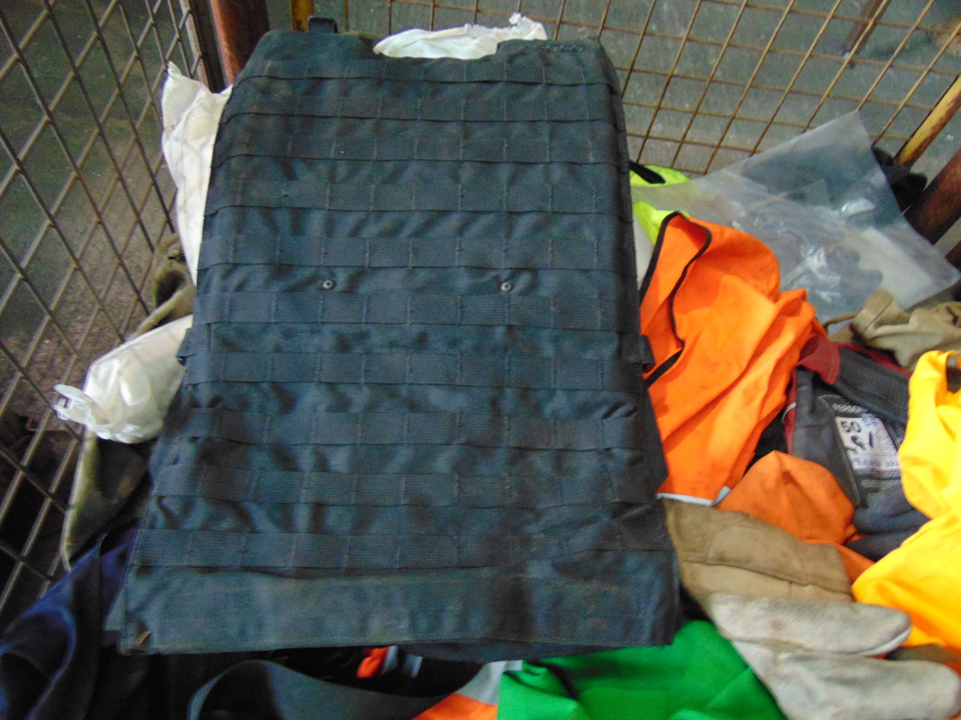 Protective Clothing, Jackets, Flight Clothing, Body Armour etc - Image 4 of 5