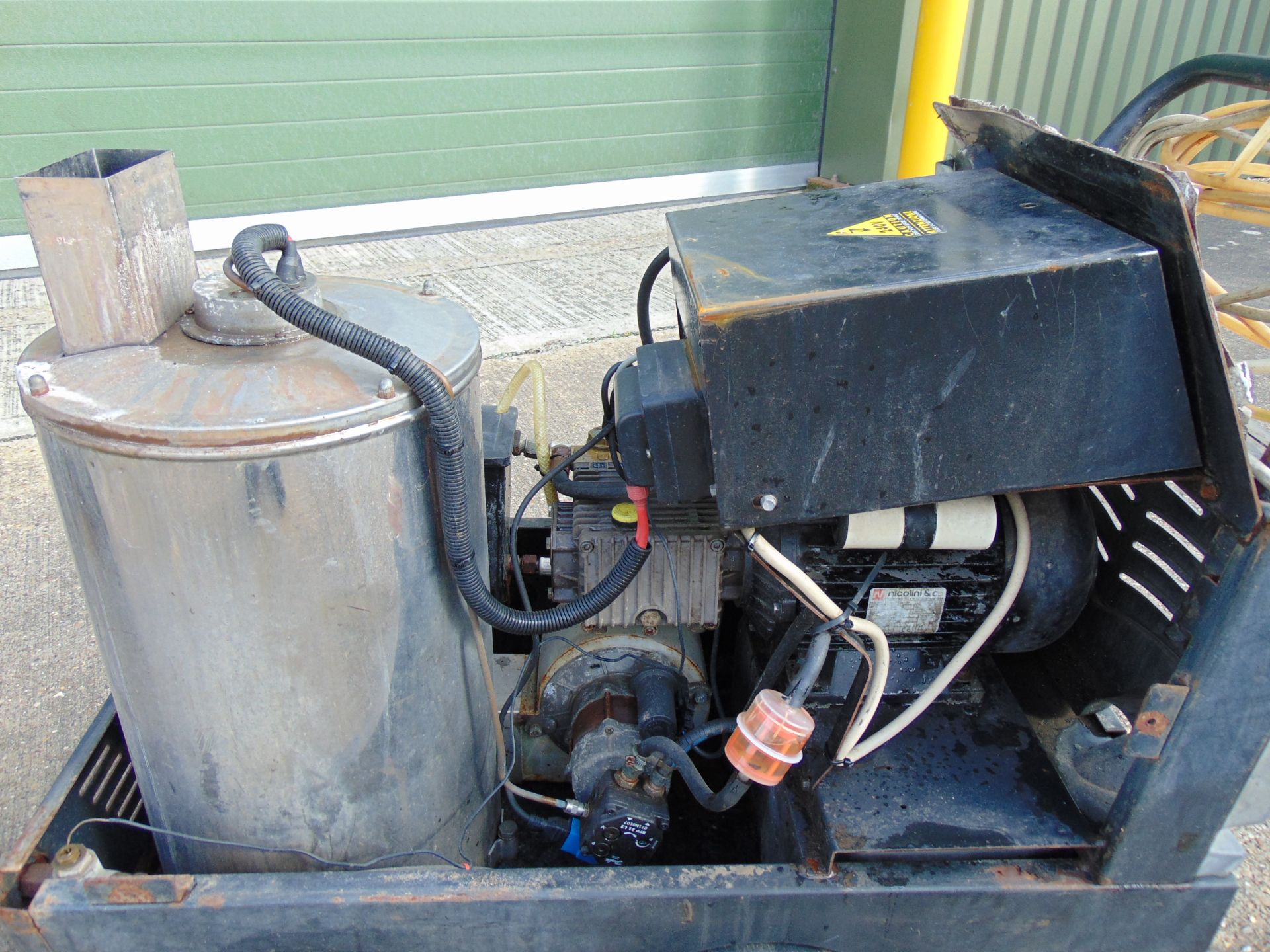 MAC AVANT 240V Hot and Cold Pressure Washer - Image 8 of 11