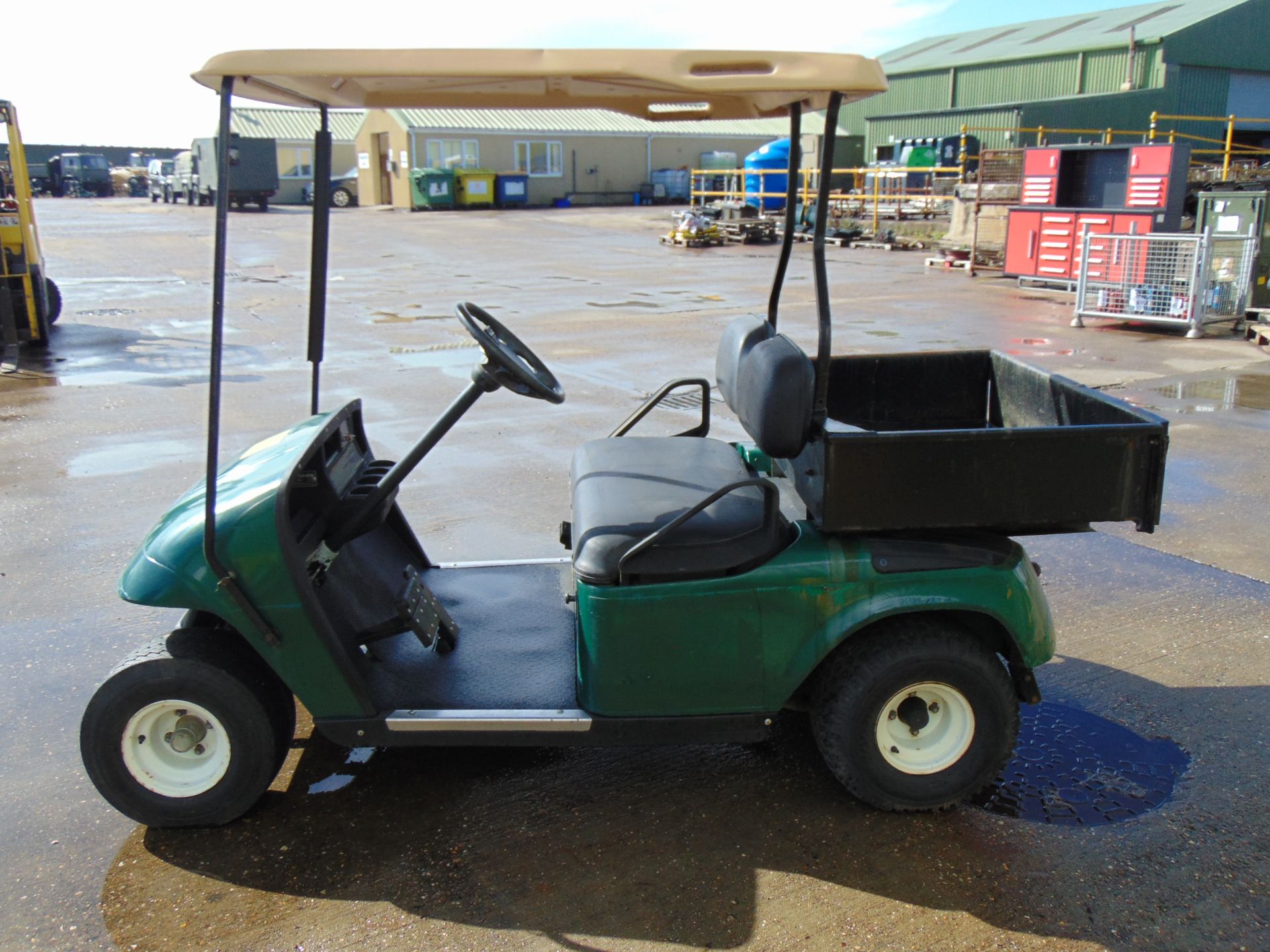 E-Z-GO Estate Vehicle c/w Rear Cargo Body ONLY 1,025 HOURS! - Image 5 of 21